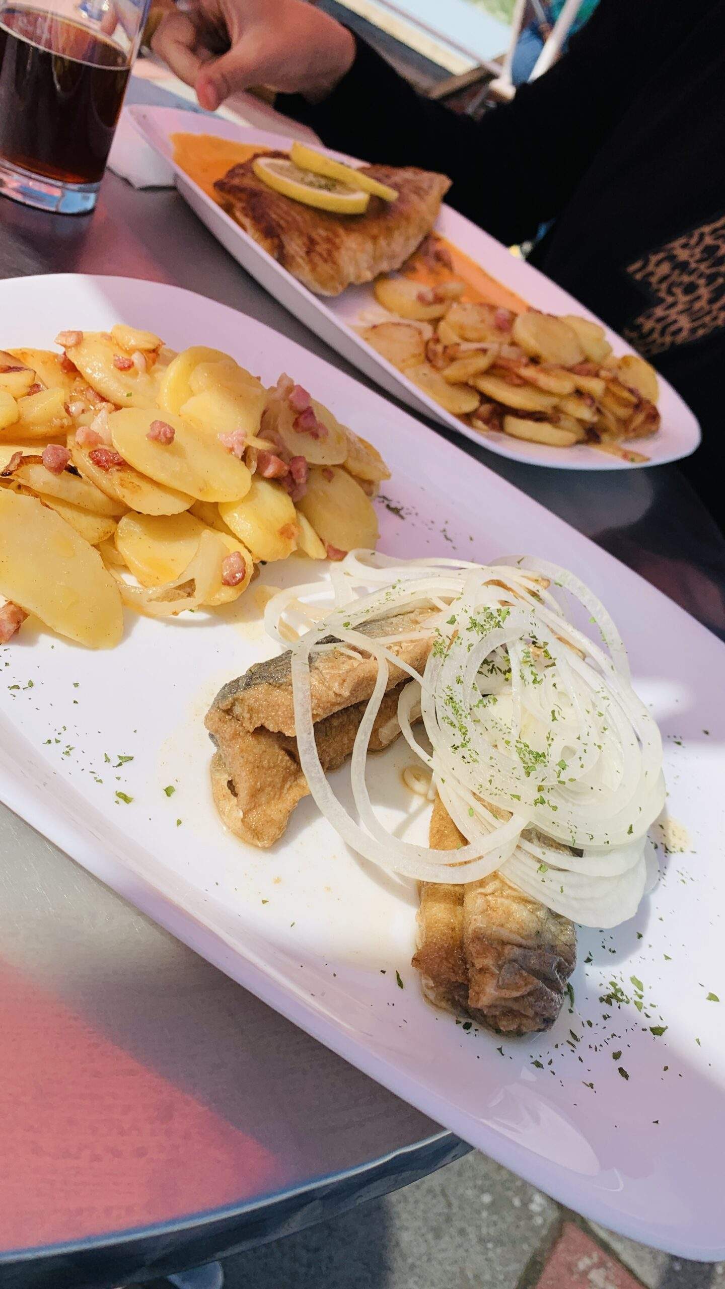 Bild ohne Beschreibung Bild ohne Beschreibung