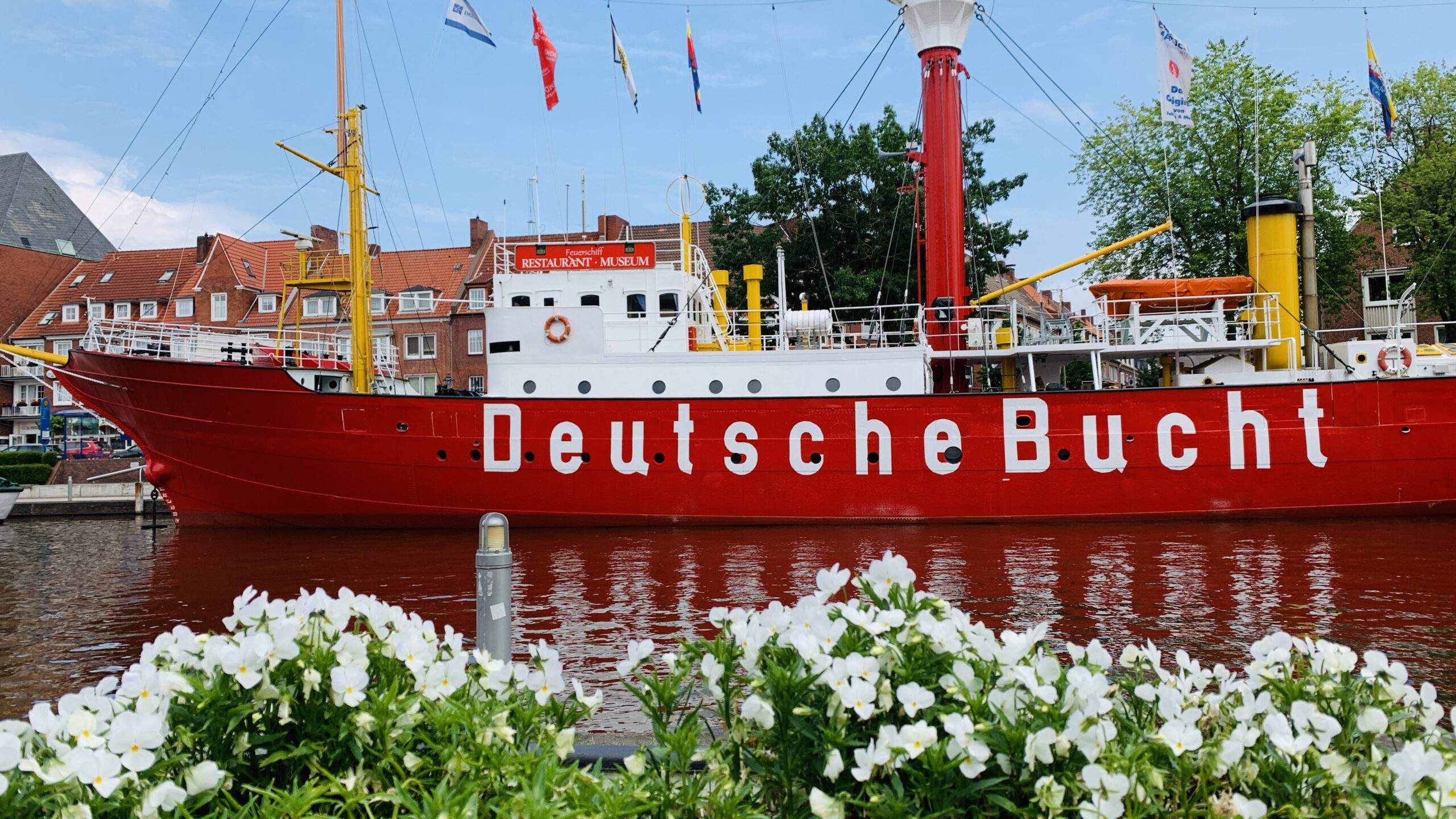 Bild ohne Beschreibung Bild ohne Beschreibung