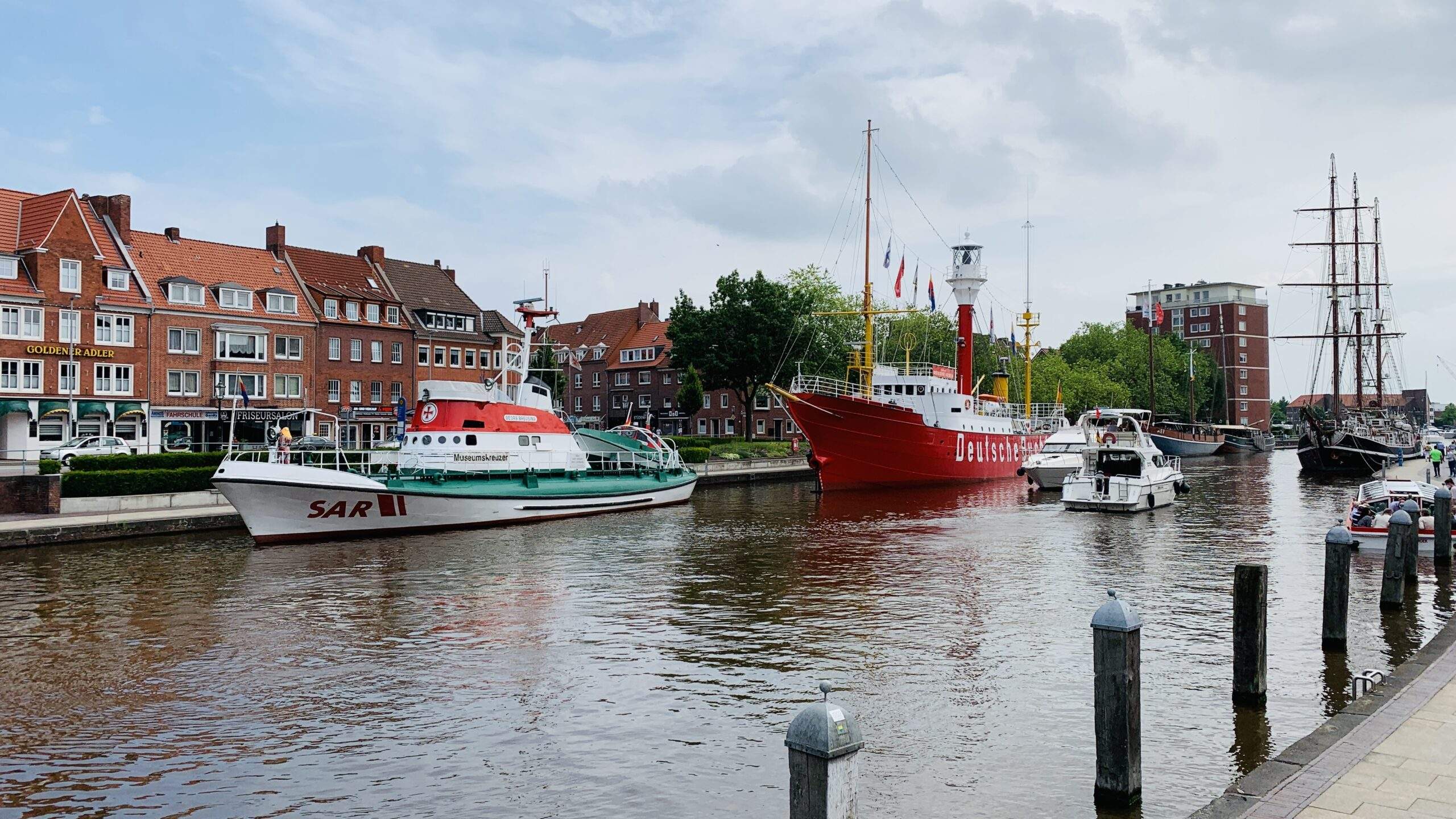 Bild ohne Beschreibung Bild ohne Beschreibung