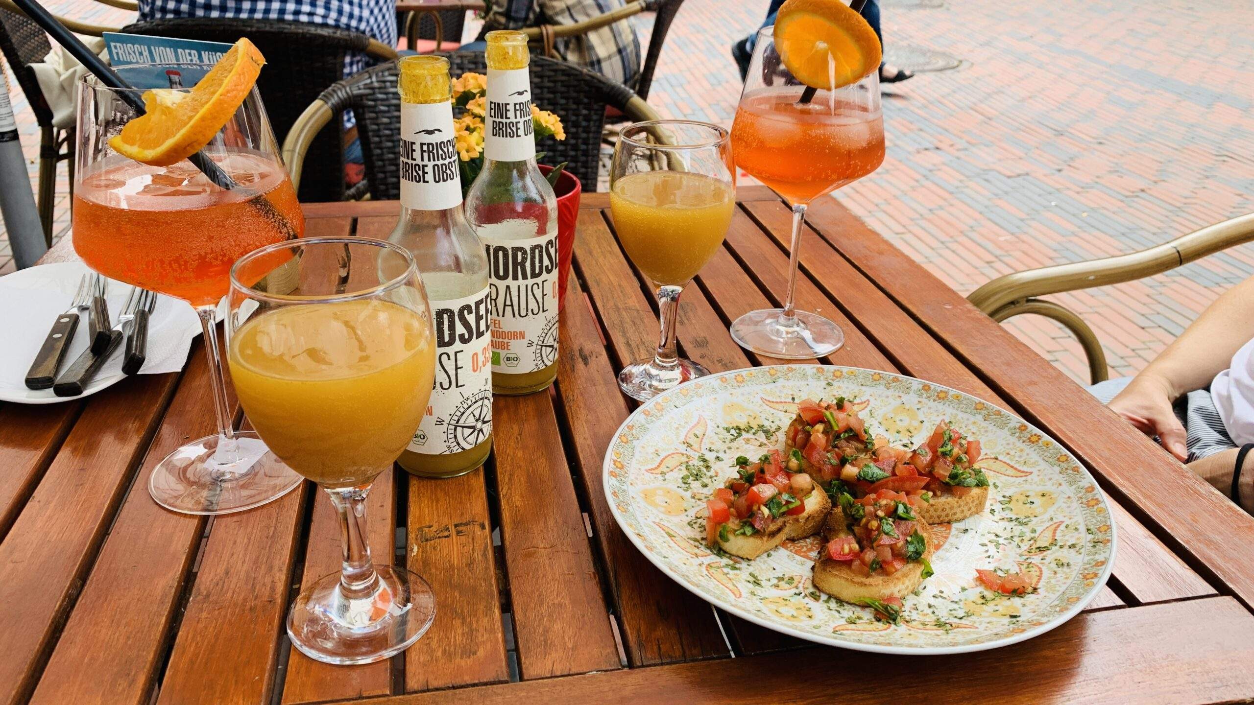 Bild ohne Beschreibung Bild ohne Beschreibung