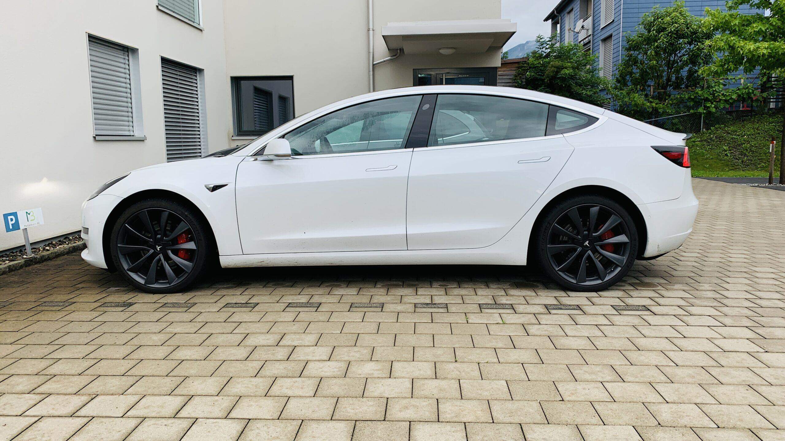 Bild ohne Beschreibung Bild ohne Beschreibung