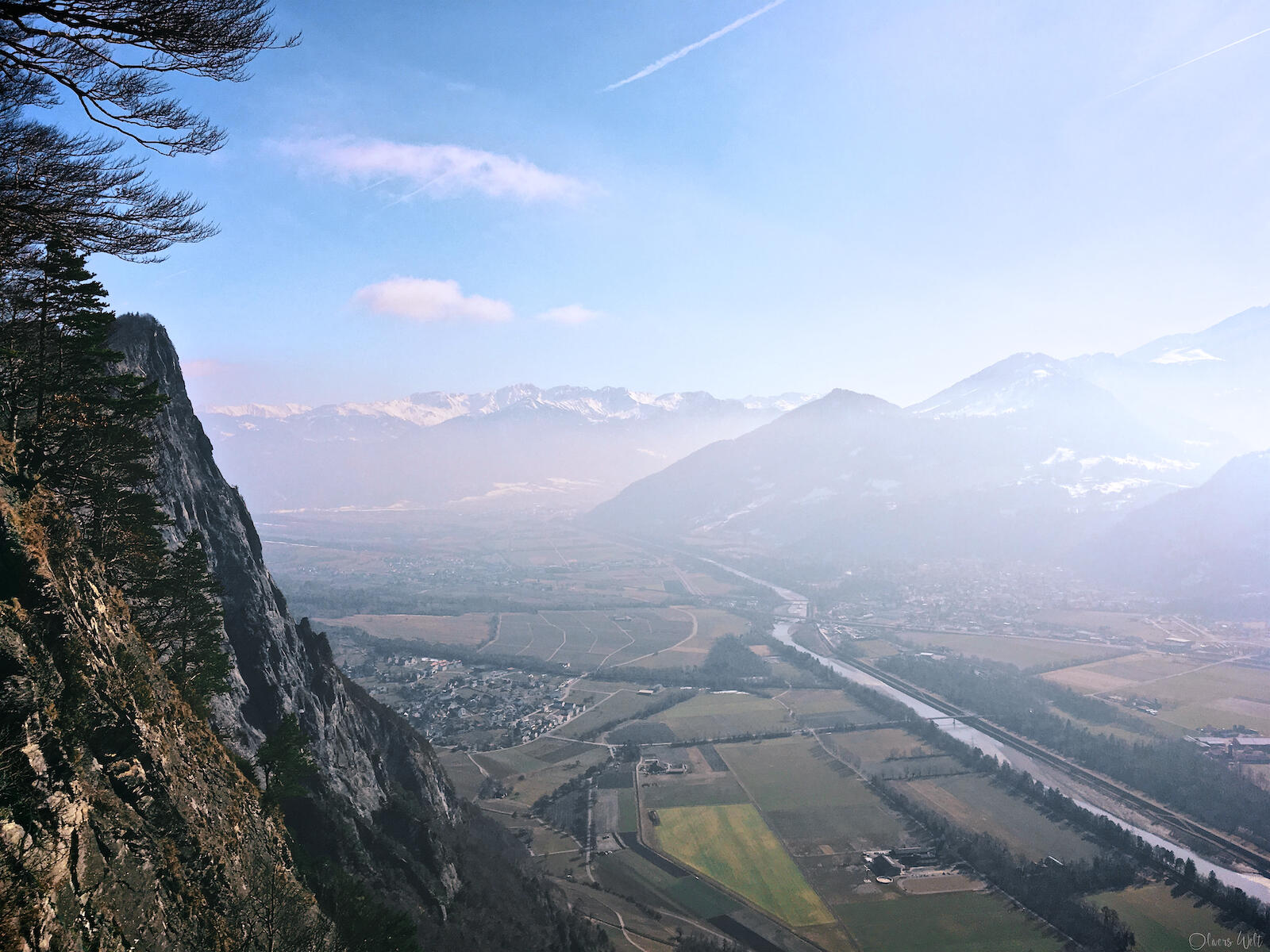 Bild ohne Beschreibung Bild ohne Beschreibung