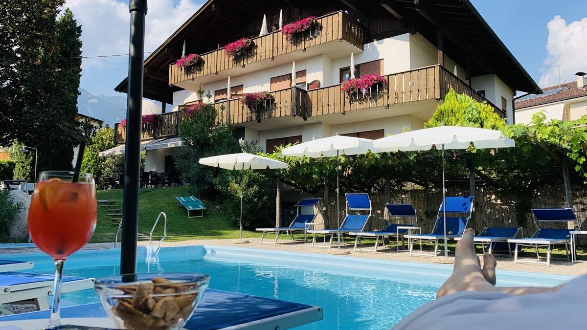 Bild ohne Beschreibung Bild ohne Beschreibung