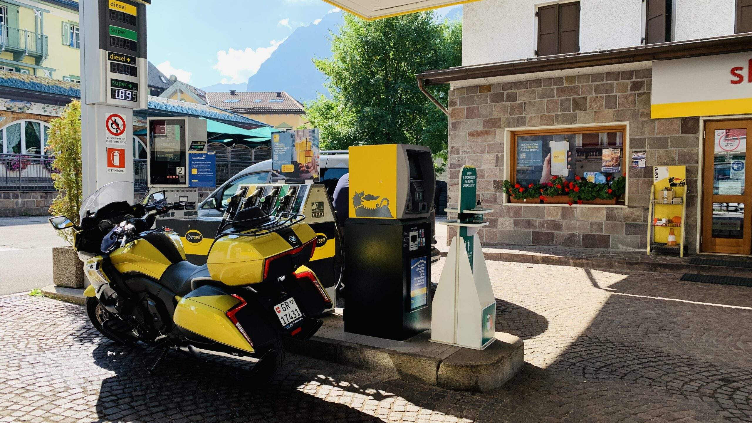 Bild ohne Beschreibung Bild ohne Beschreibung