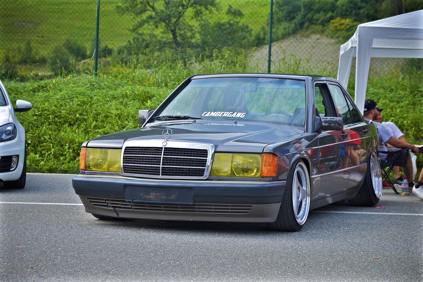 Bild ohne Beschreibung