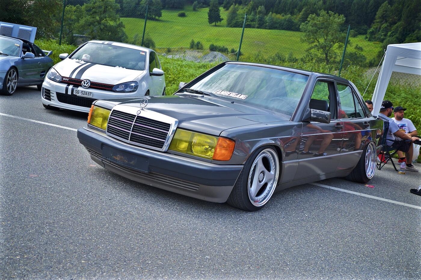 Bild ohne Beschreibung