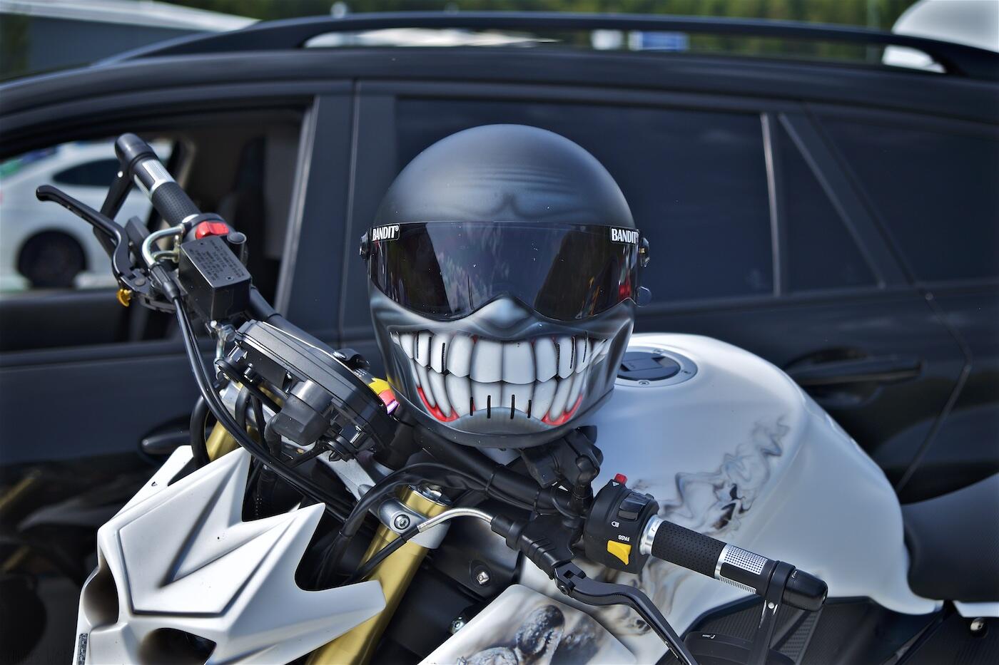 Bild ohne Beschreibung