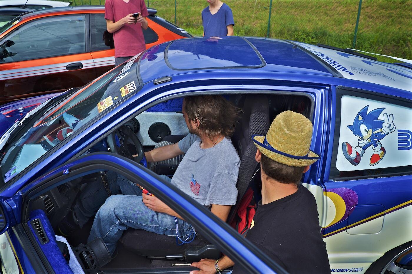 Bild ohne Beschreibung