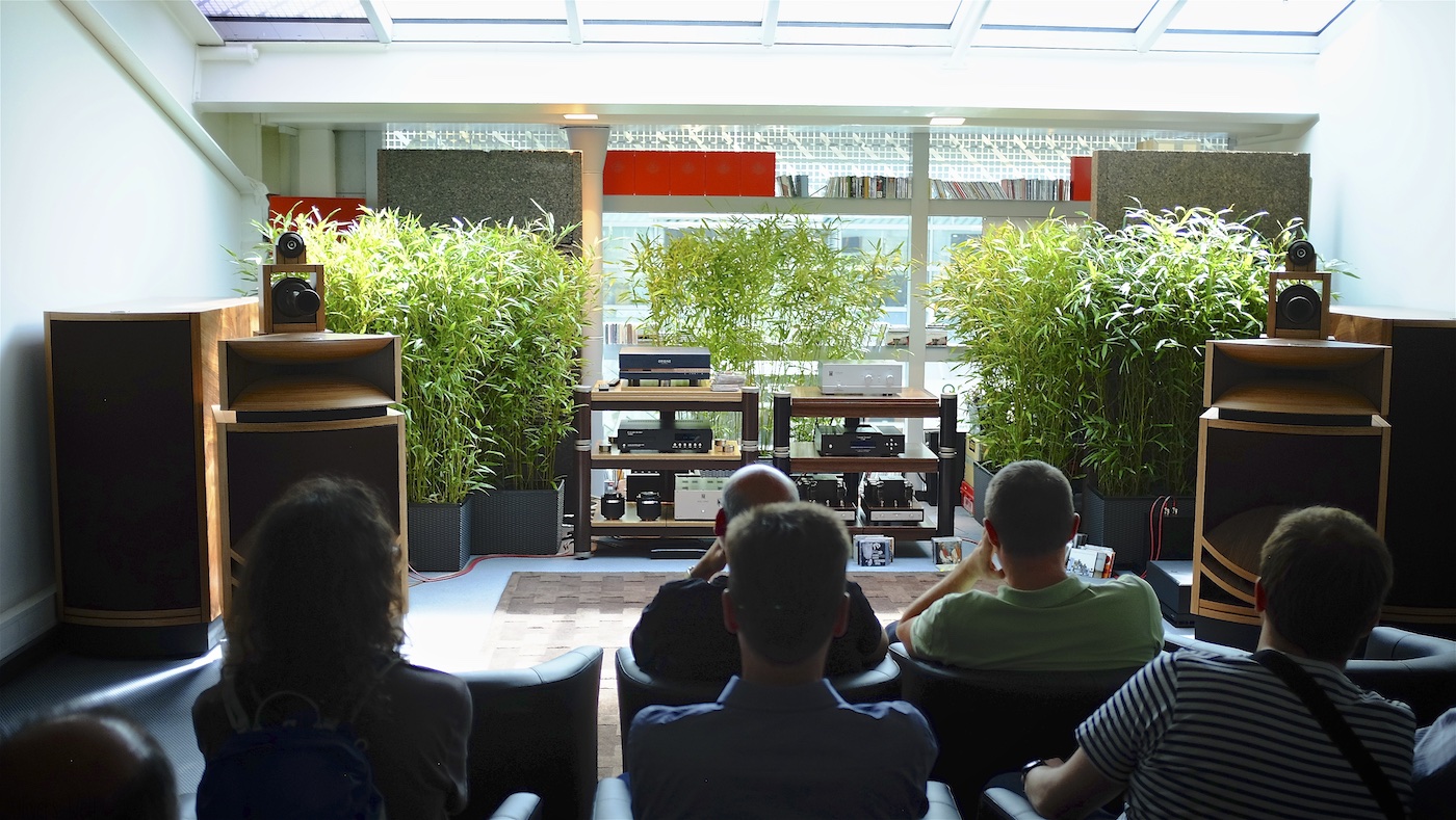 Bild ohne Beschreibung Bild ohne Beschreibung