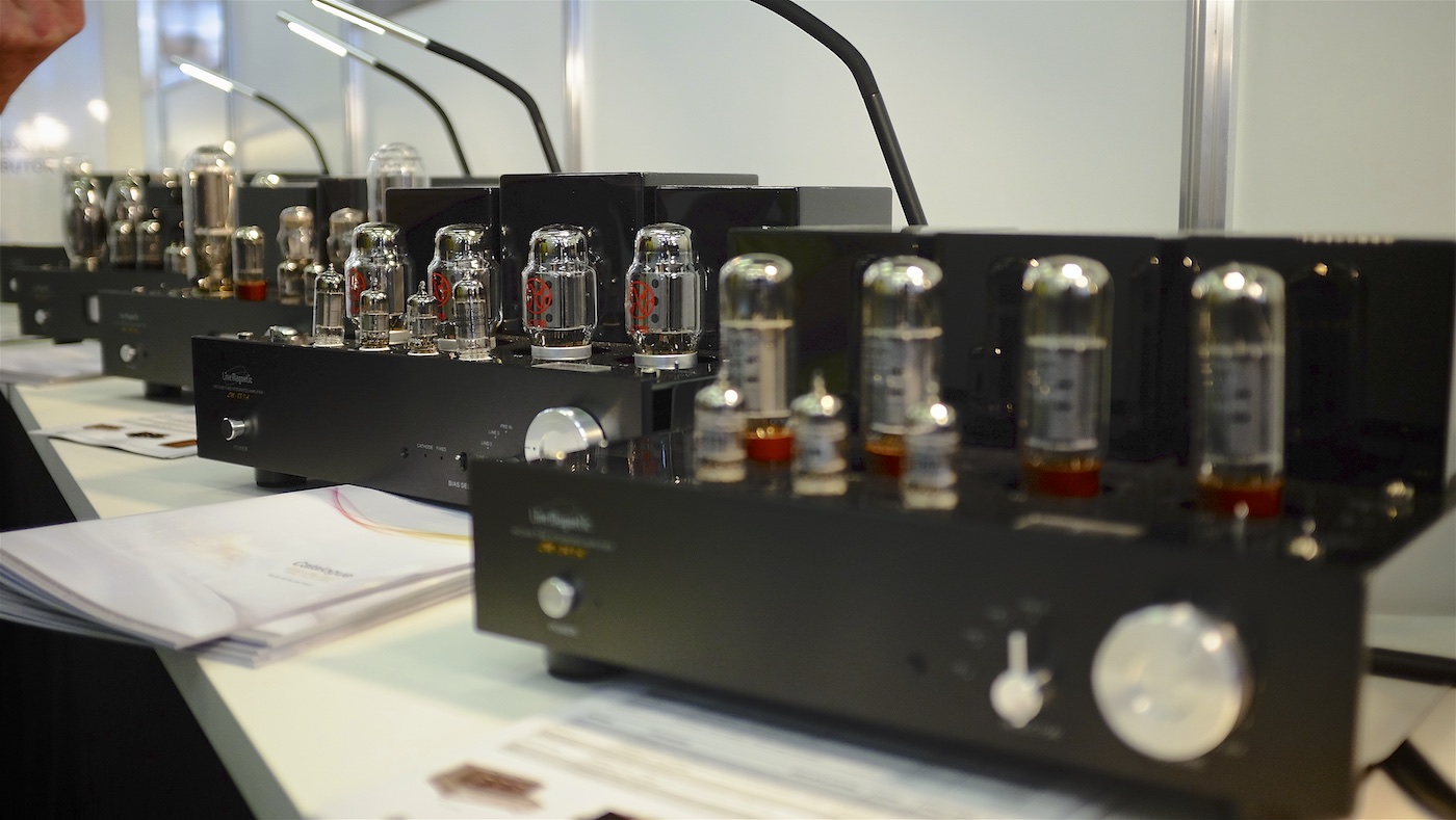 Bild ohne Beschreibung Bild ohne Beschreibung