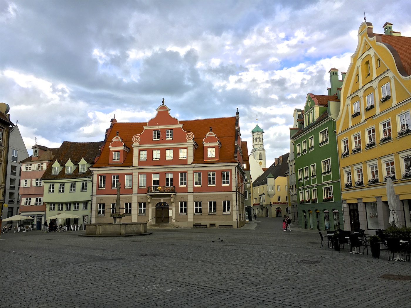 Bild ohne Beschreibung Bild ohne Beschreibung