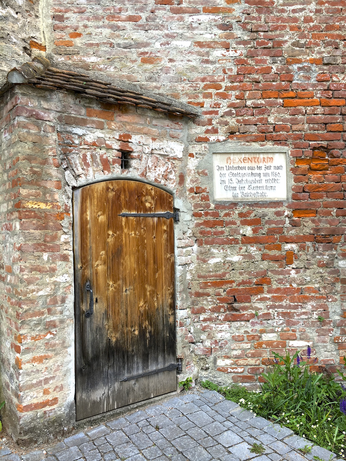 Bild ohne Beschreibung Bild ohne Beschreibung