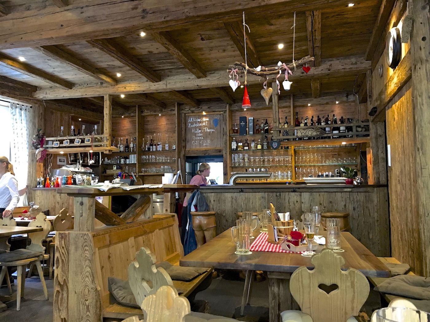 Bild ohne Beschreibung Bild ohne Beschreibung