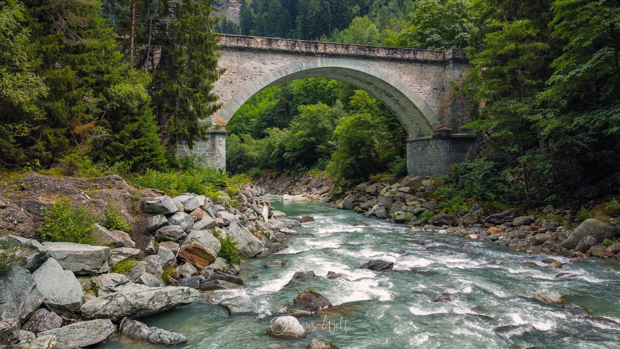 Bild ohne Beschreibung