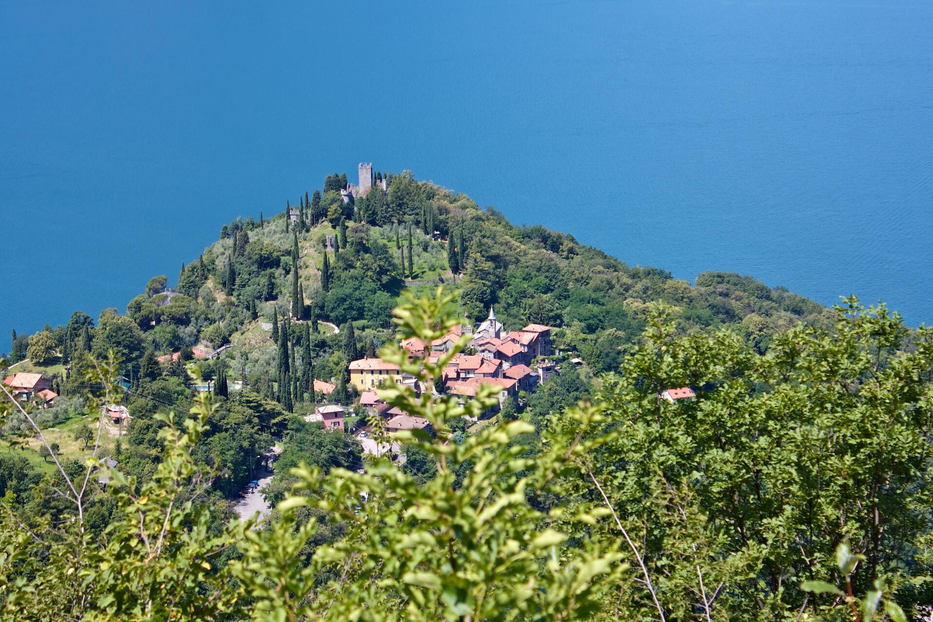 Bild ohne Beschreibung Bild ohne Beschreibung