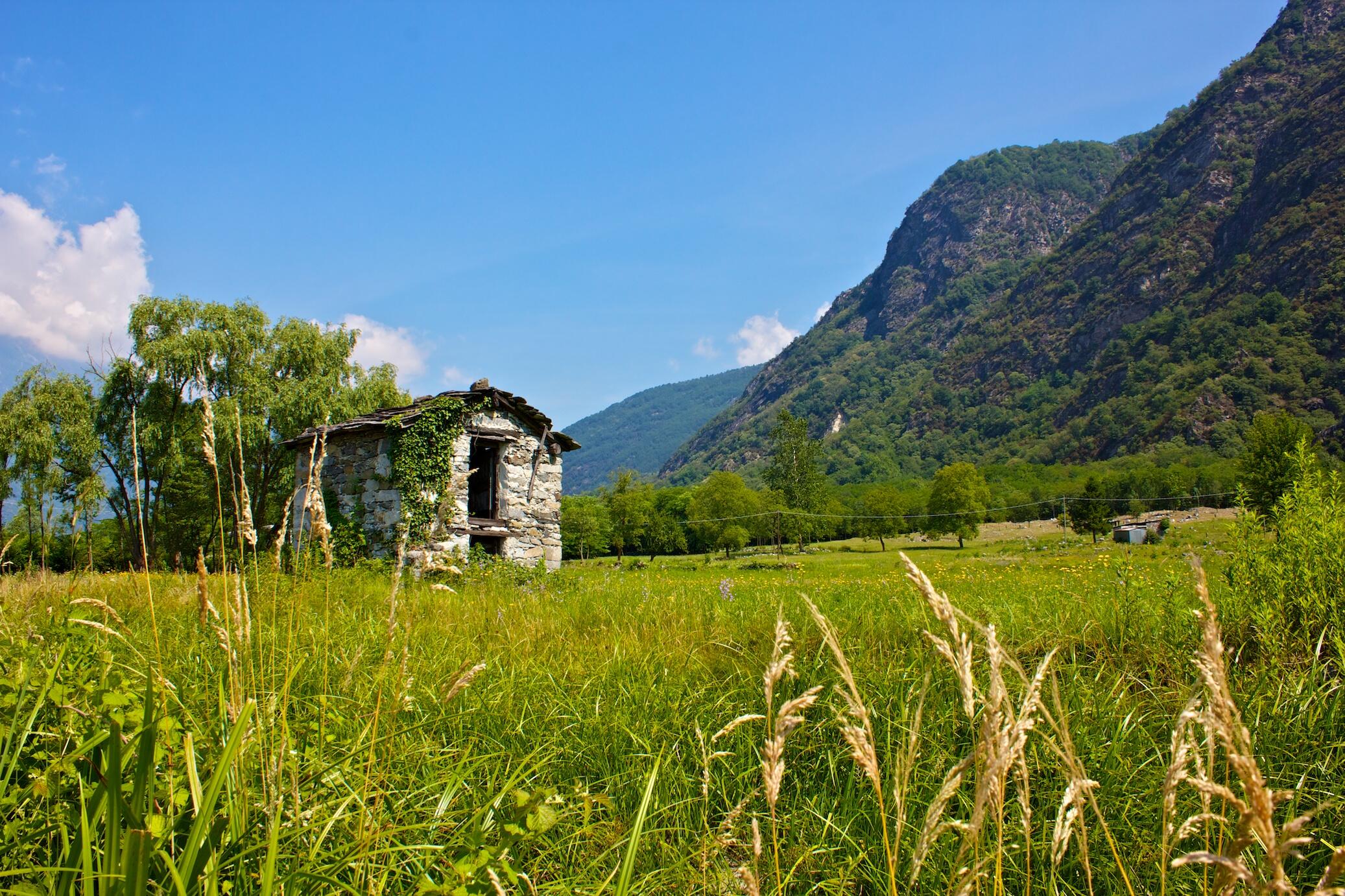 Einsame Steinhütte … Einsame Steinhütte …