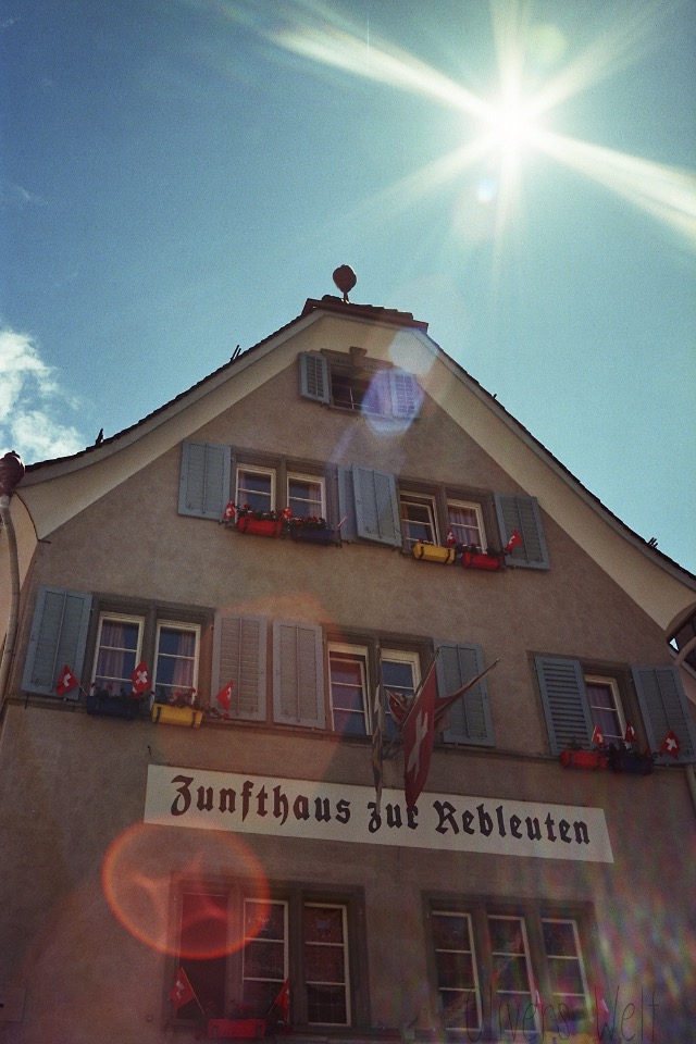 Bild ohne Beschreibung Bild ohne Beschreibung