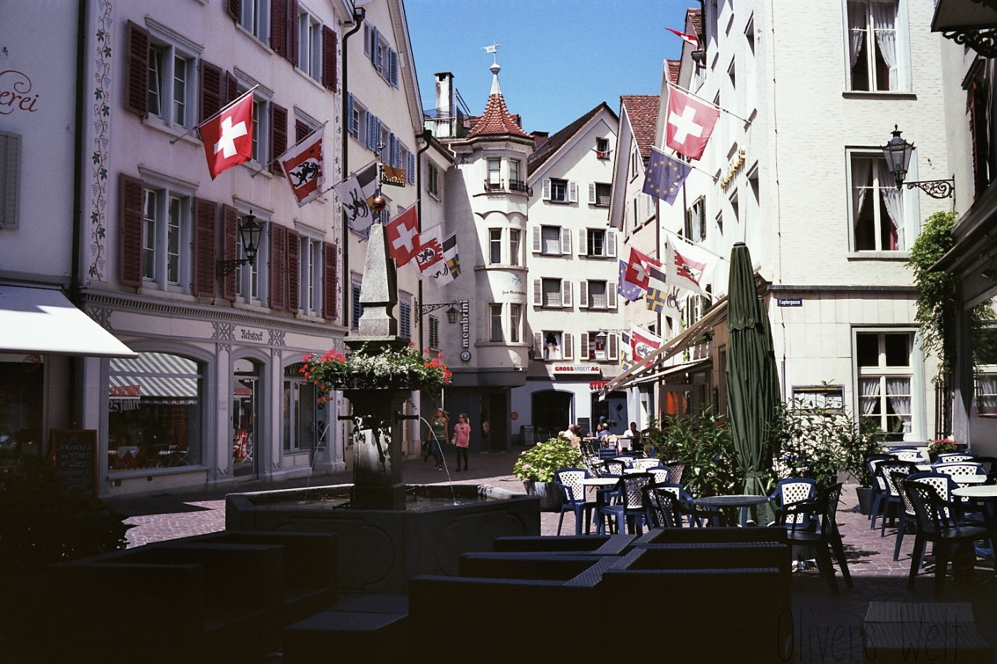 Bild ohne Beschreibung Bild ohne Beschreibung