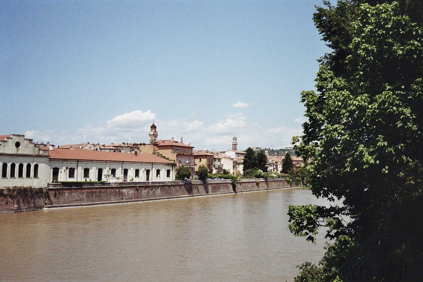 Bild ohne Beschreibung Bild ohne Beschreibung