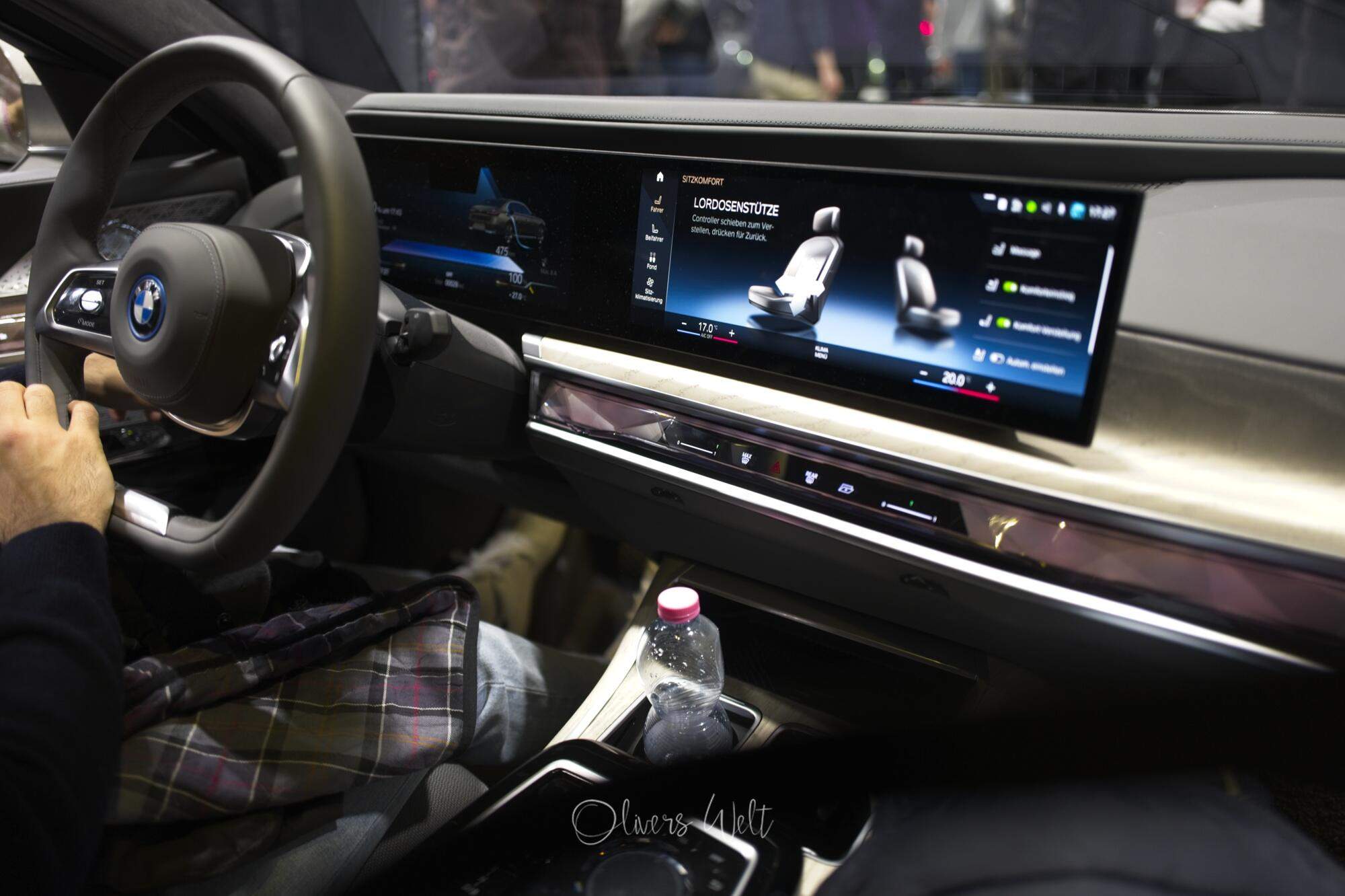 Bild ohne Beschreibung Bild ohne Beschreibung