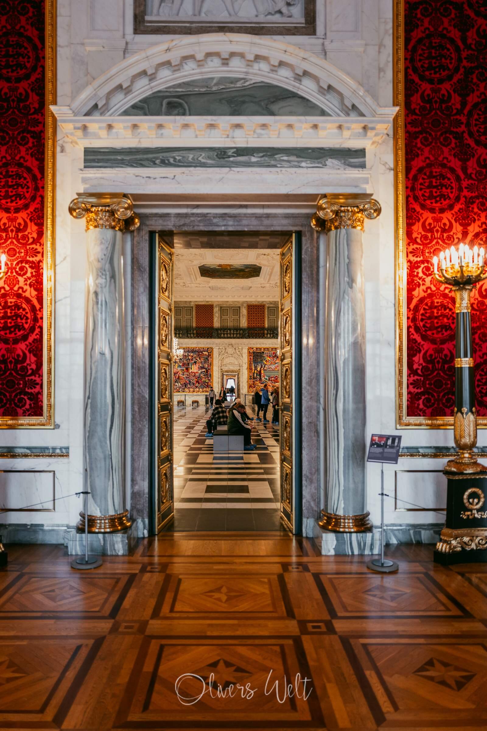 Bild ohne Beschreibung Bild ohne Beschreibung