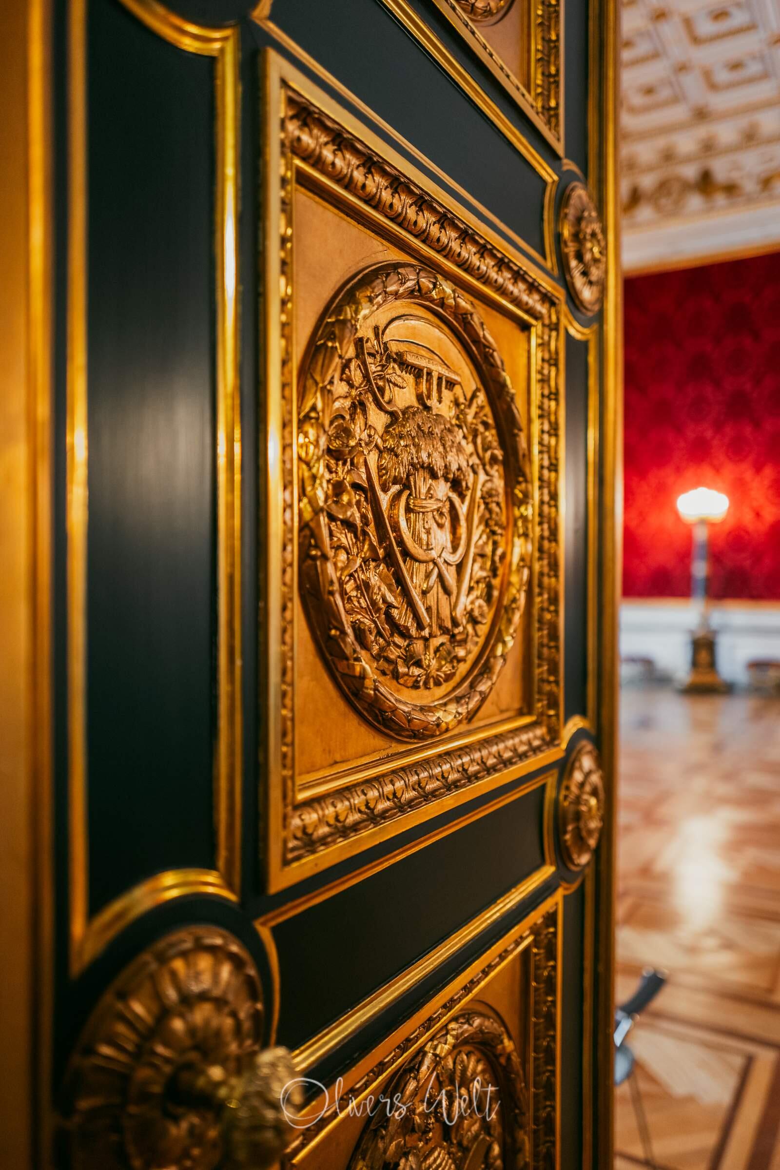 Bild ohne Beschreibung Bild ohne Beschreibung