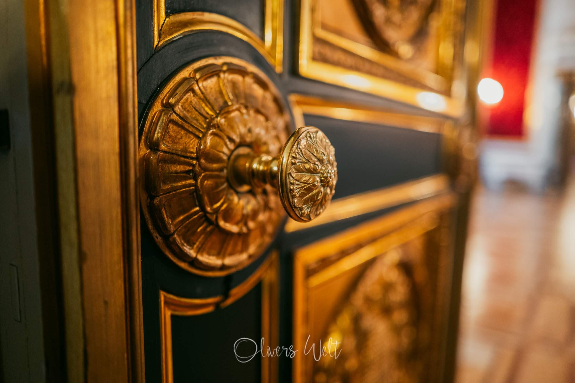 Bild ohne Beschreibung Bild ohne Beschreibung