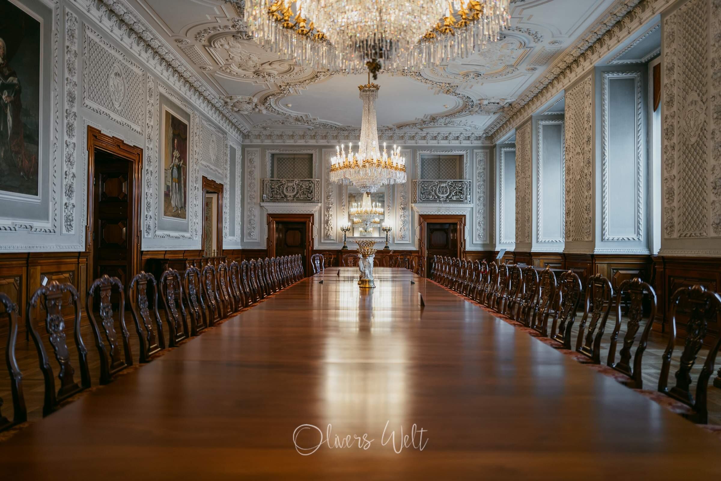 Bild ohne Beschreibung Bild ohne Beschreibung