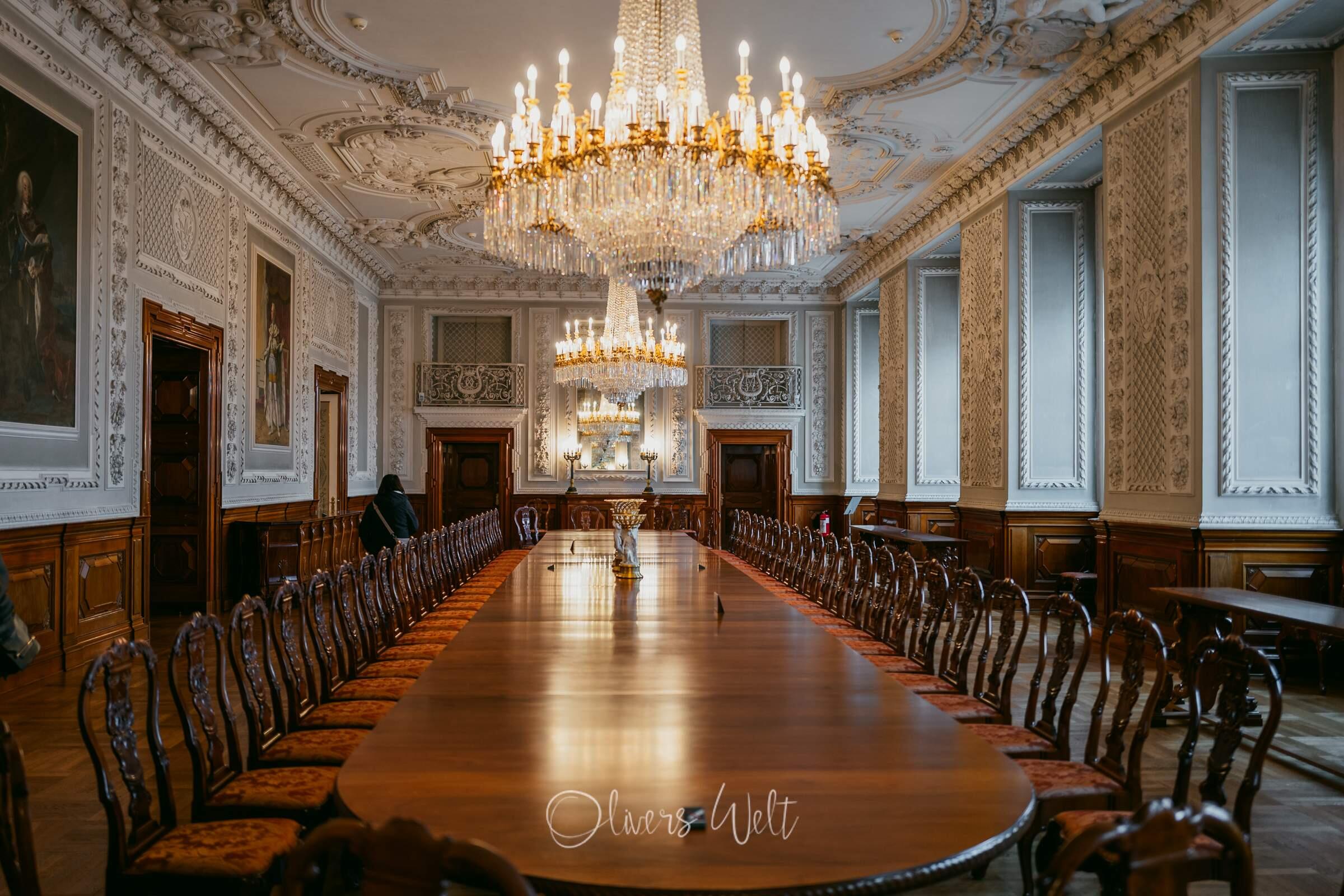 Bild ohne Beschreibung Bild ohne Beschreibung