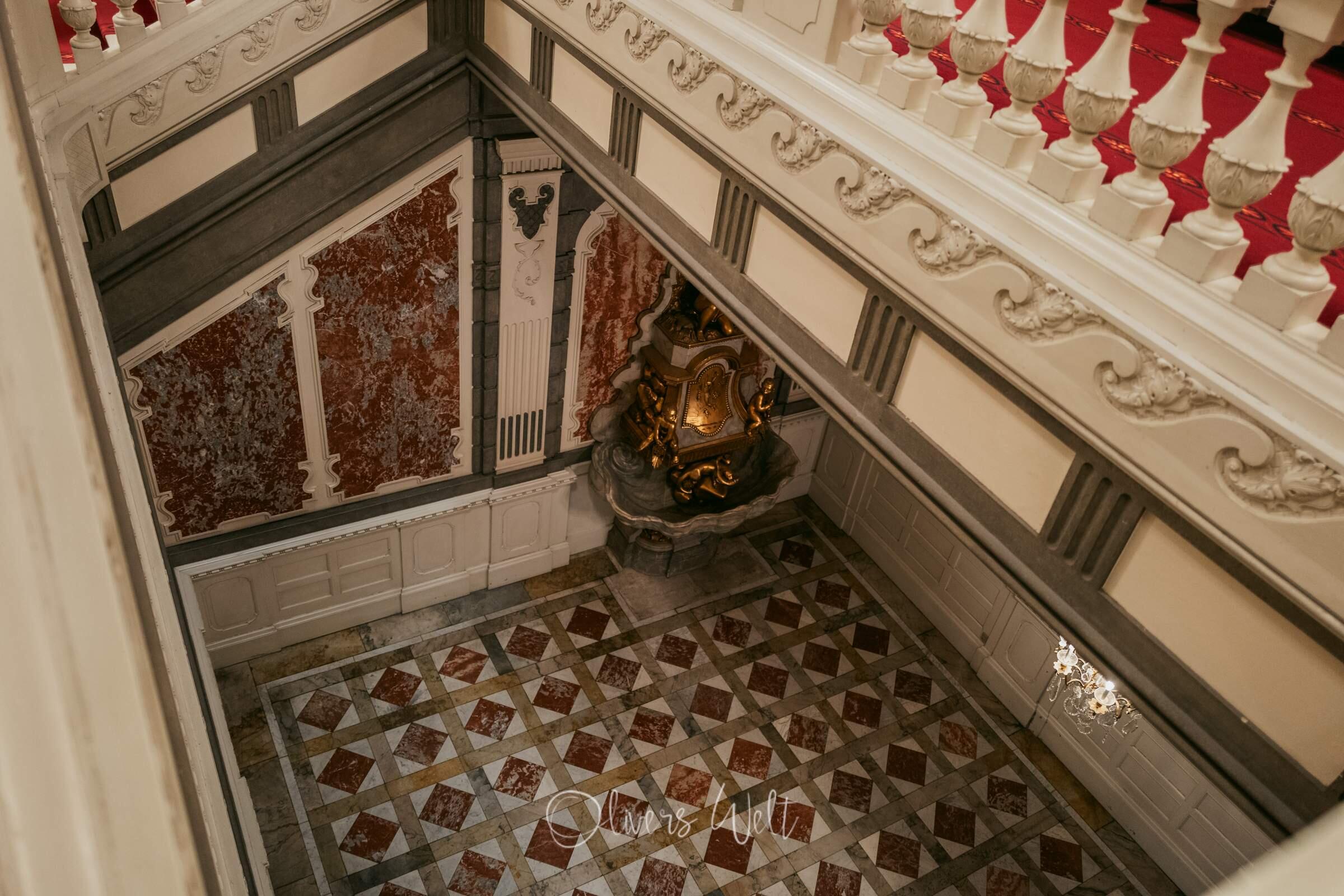 Bild ohne Beschreibung Bild ohne Beschreibung