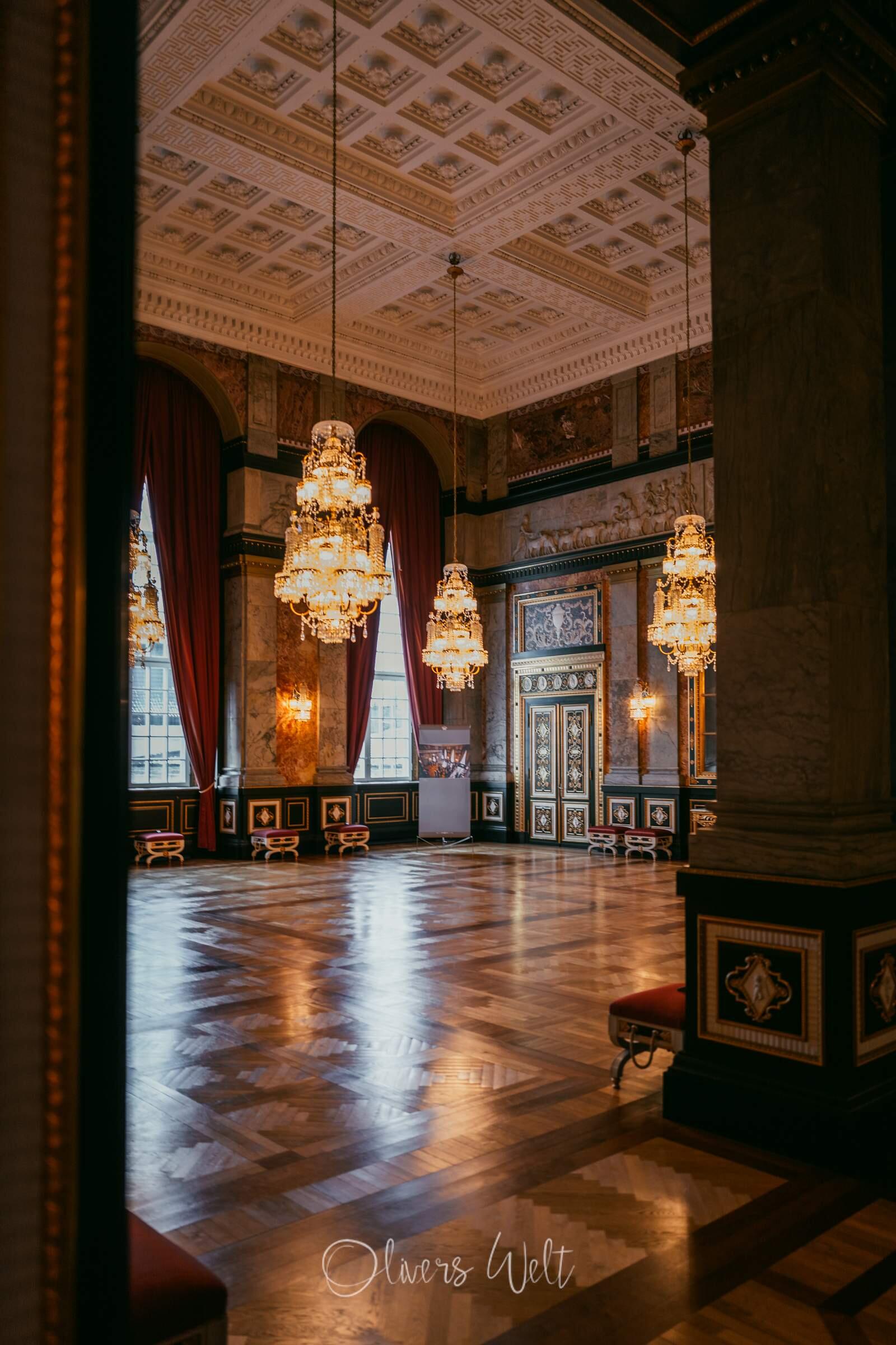 Bild ohne Beschreibung Bild ohne Beschreibung