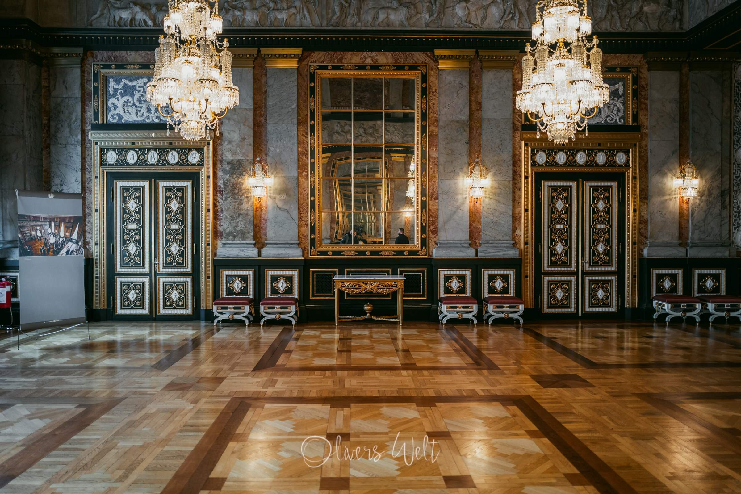 Bild ohne Beschreibung Bild ohne Beschreibung