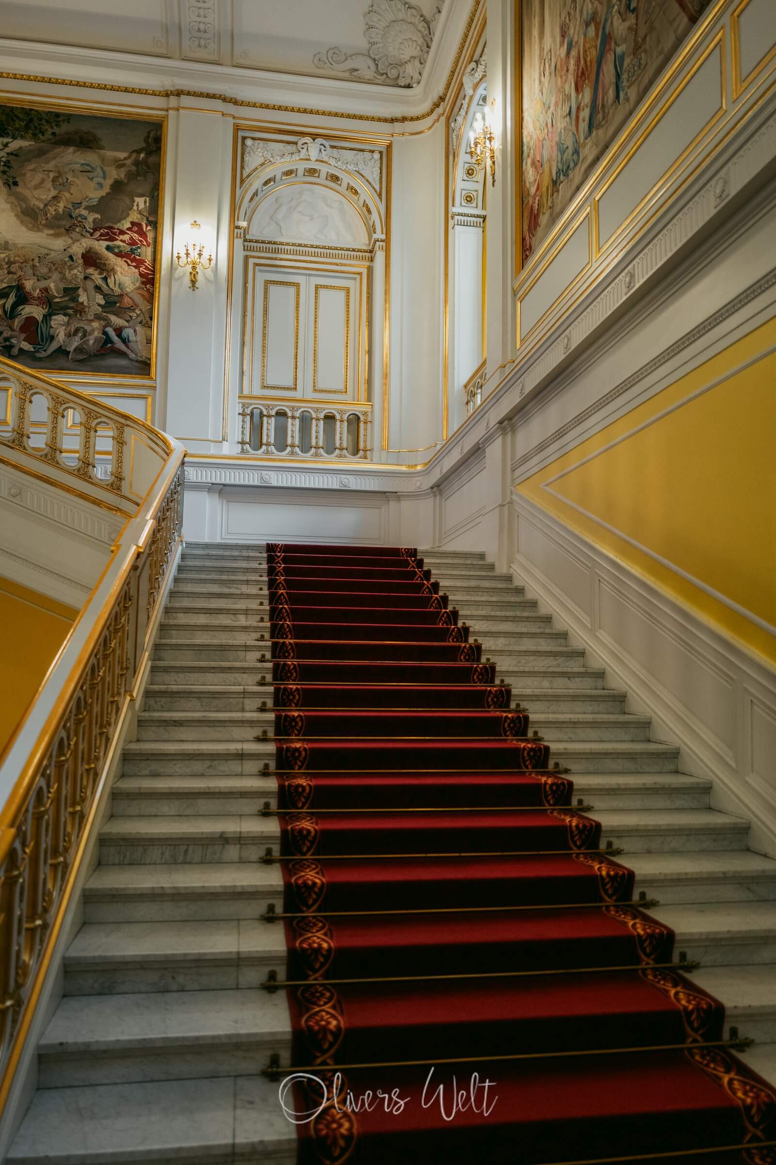 Bild ohne Beschreibung Bild ohne Beschreibung