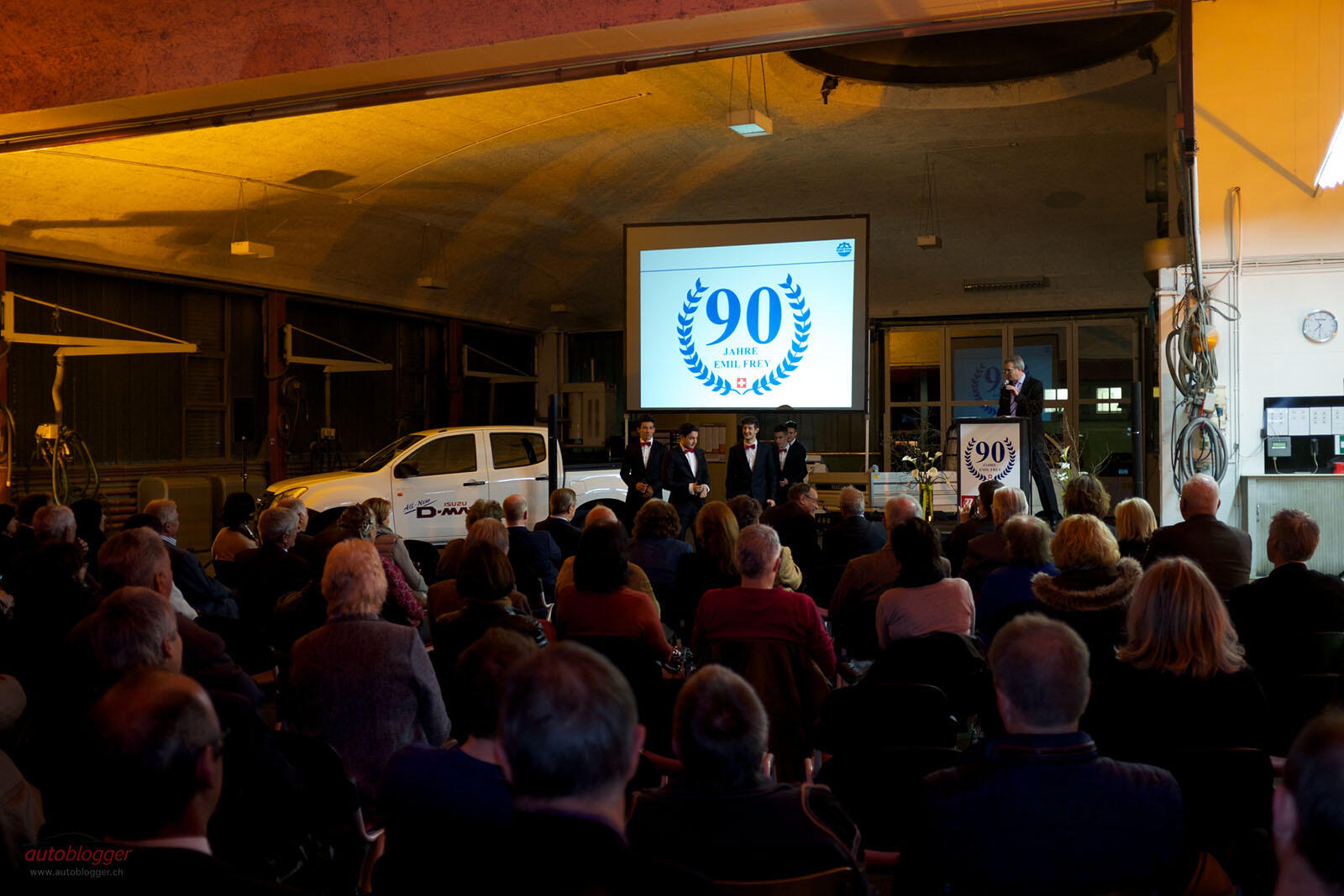 Bild ohne Beschreibung Bild ohne Beschreibung