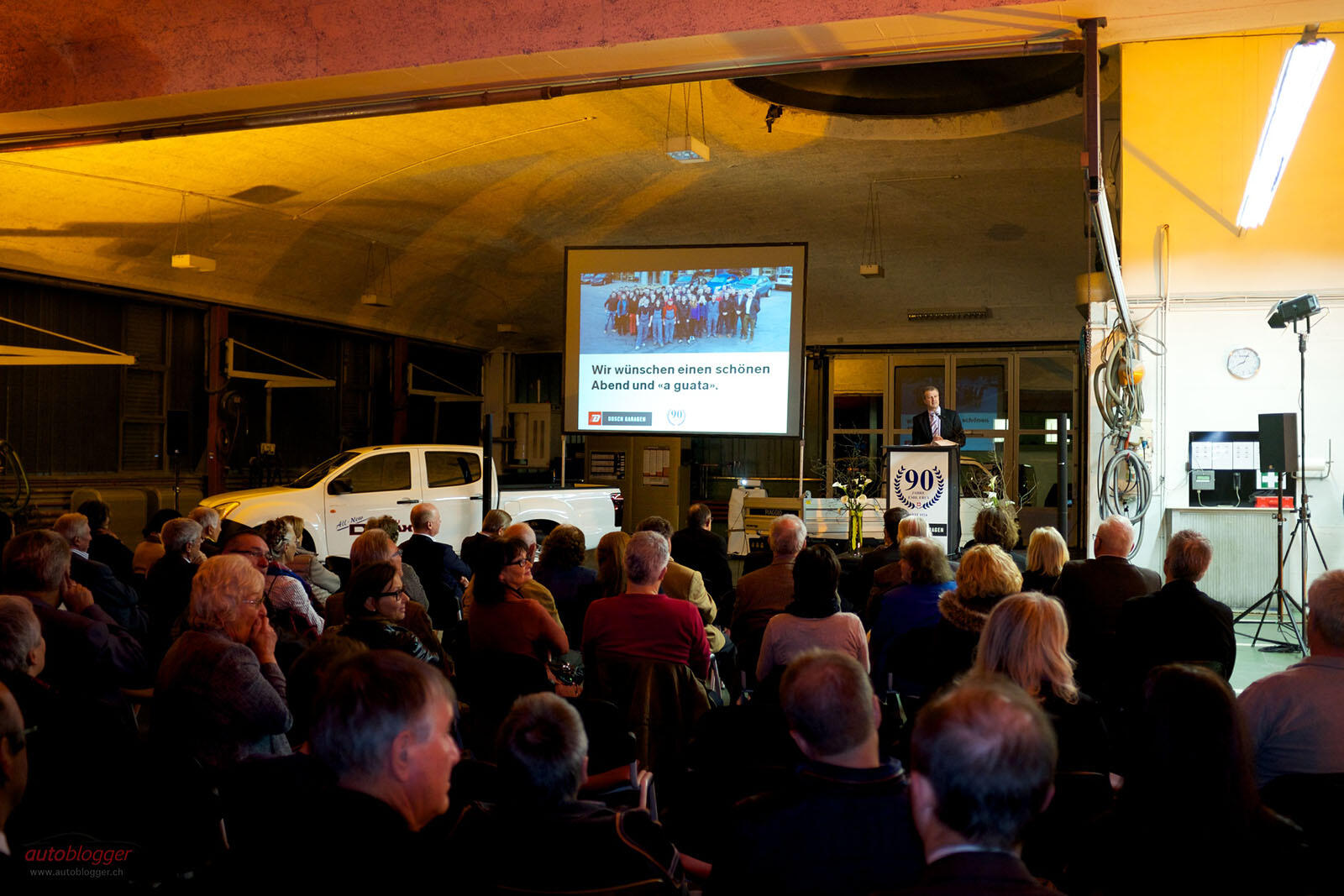 Bild ohne Beschreibung Bild ohne Beschreibung