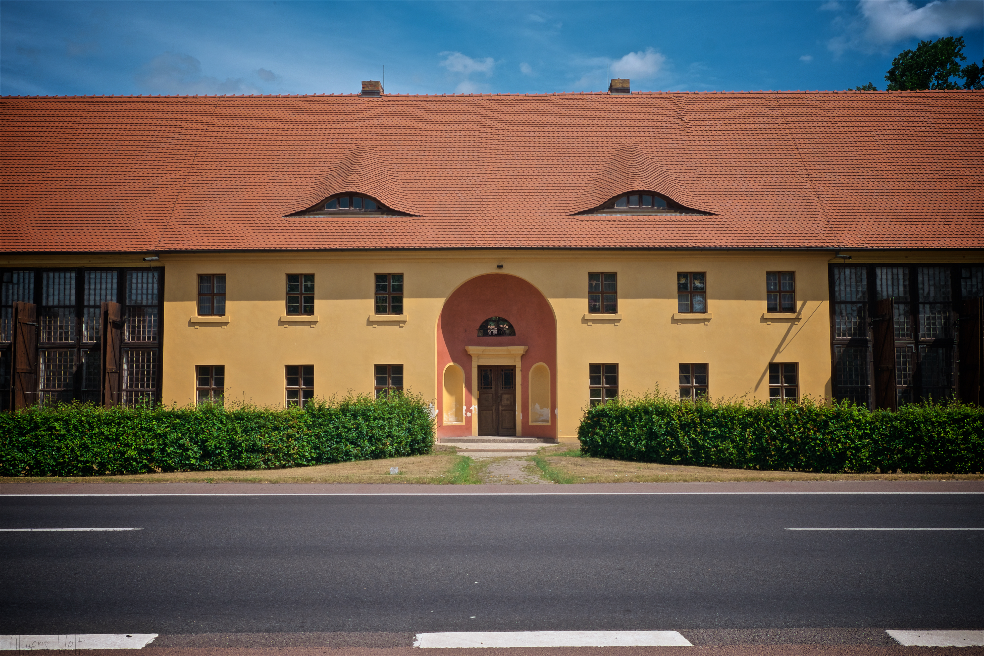 Bild ohne Beschreibung Bild ohne Beschreibung