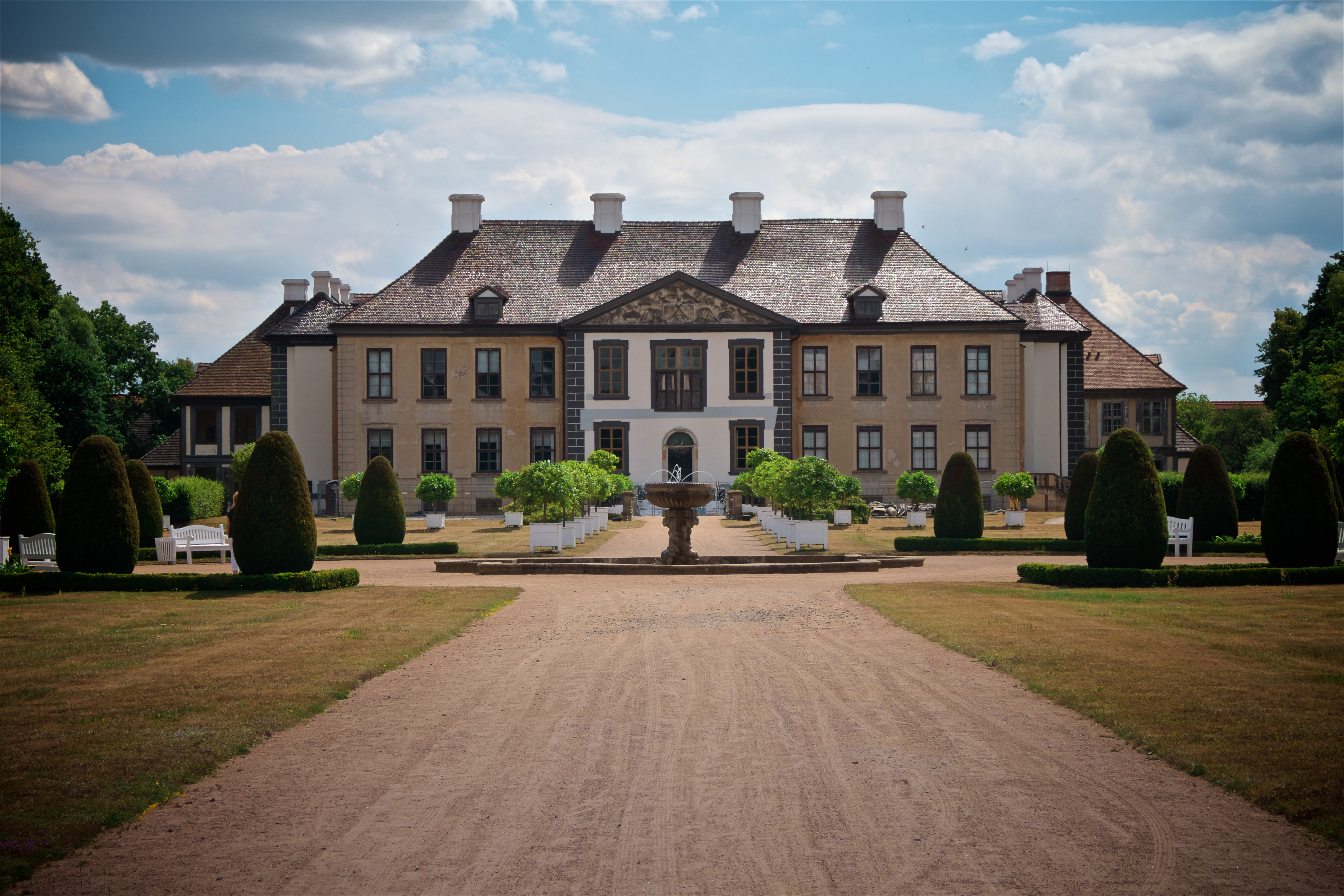 Bild ohne Beschreibung Bild ohne Beschreibung