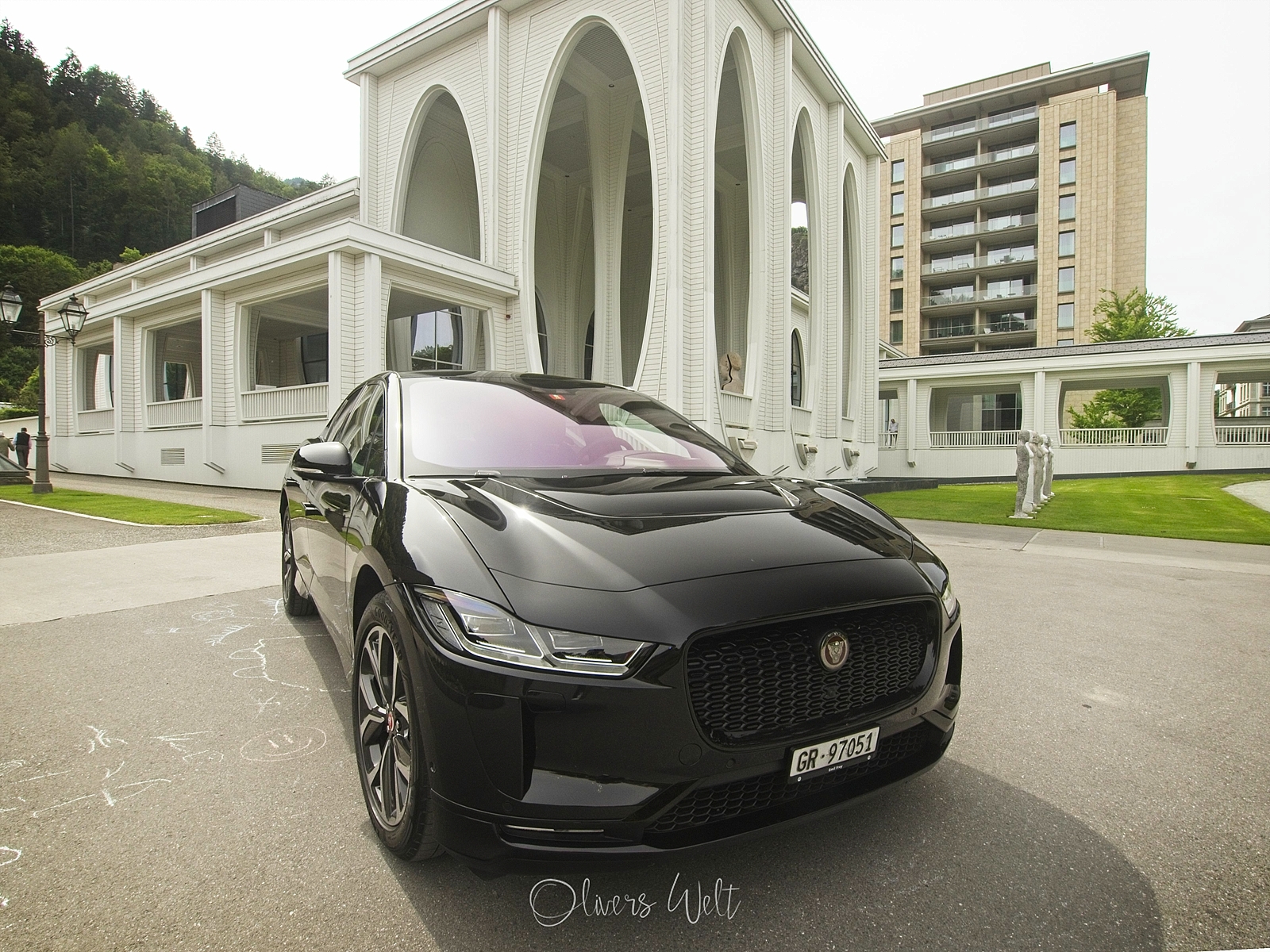 Bild ohne Beschreibung Bild ohne Beschreibung