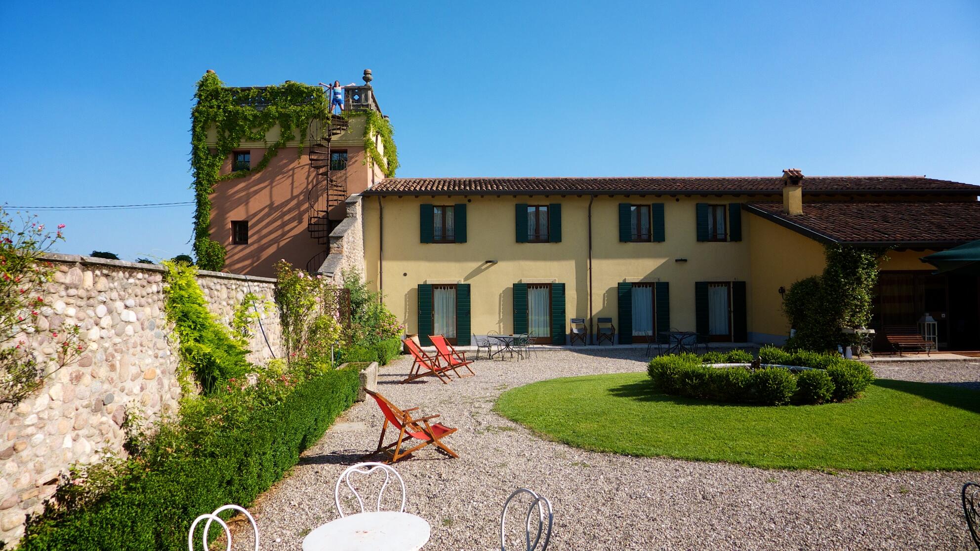 Bild ohne Beschreibung Bild ohne Beschreibung