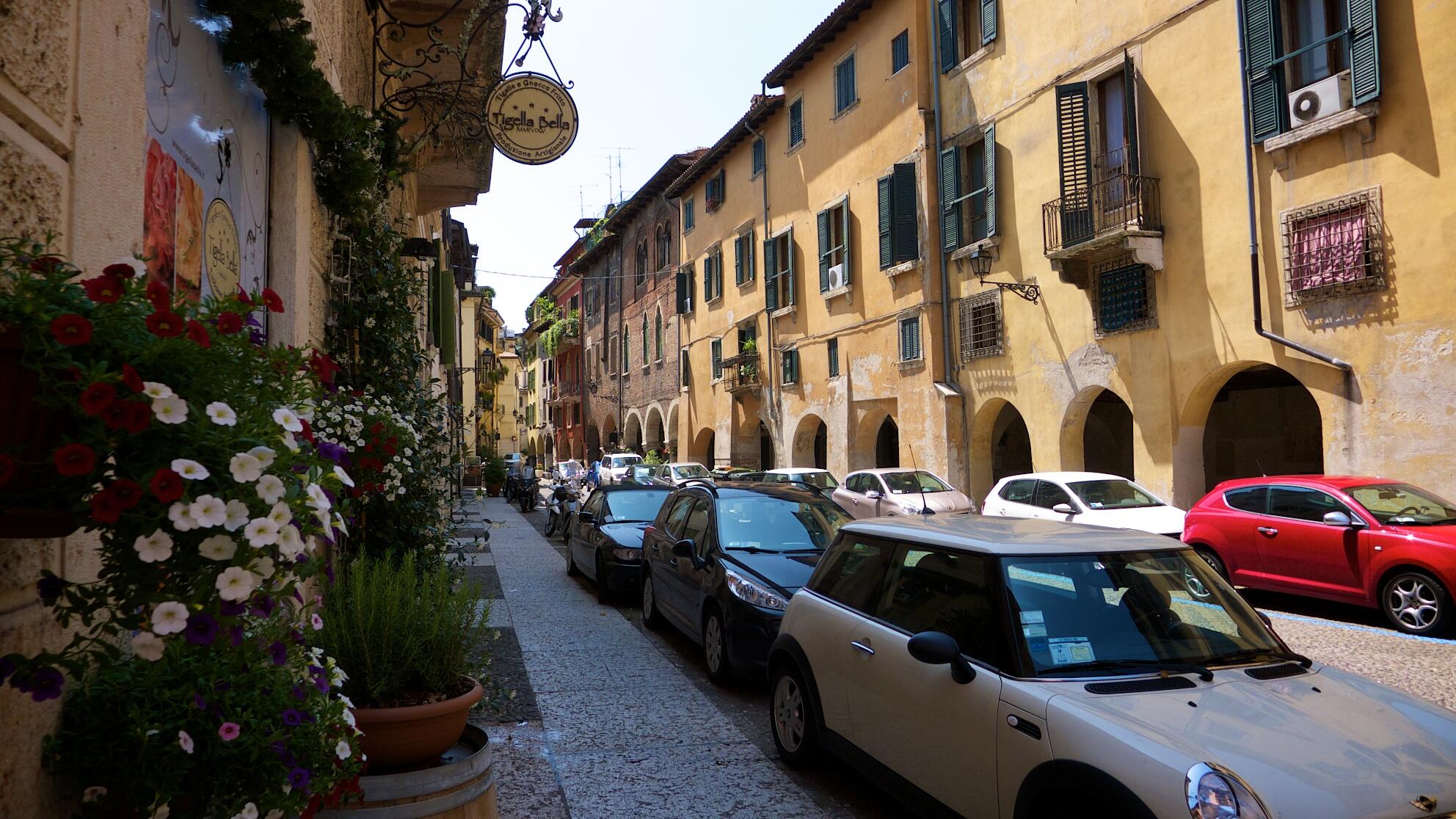 Bild ohne Beschreibung Bild ohne Beschreibung