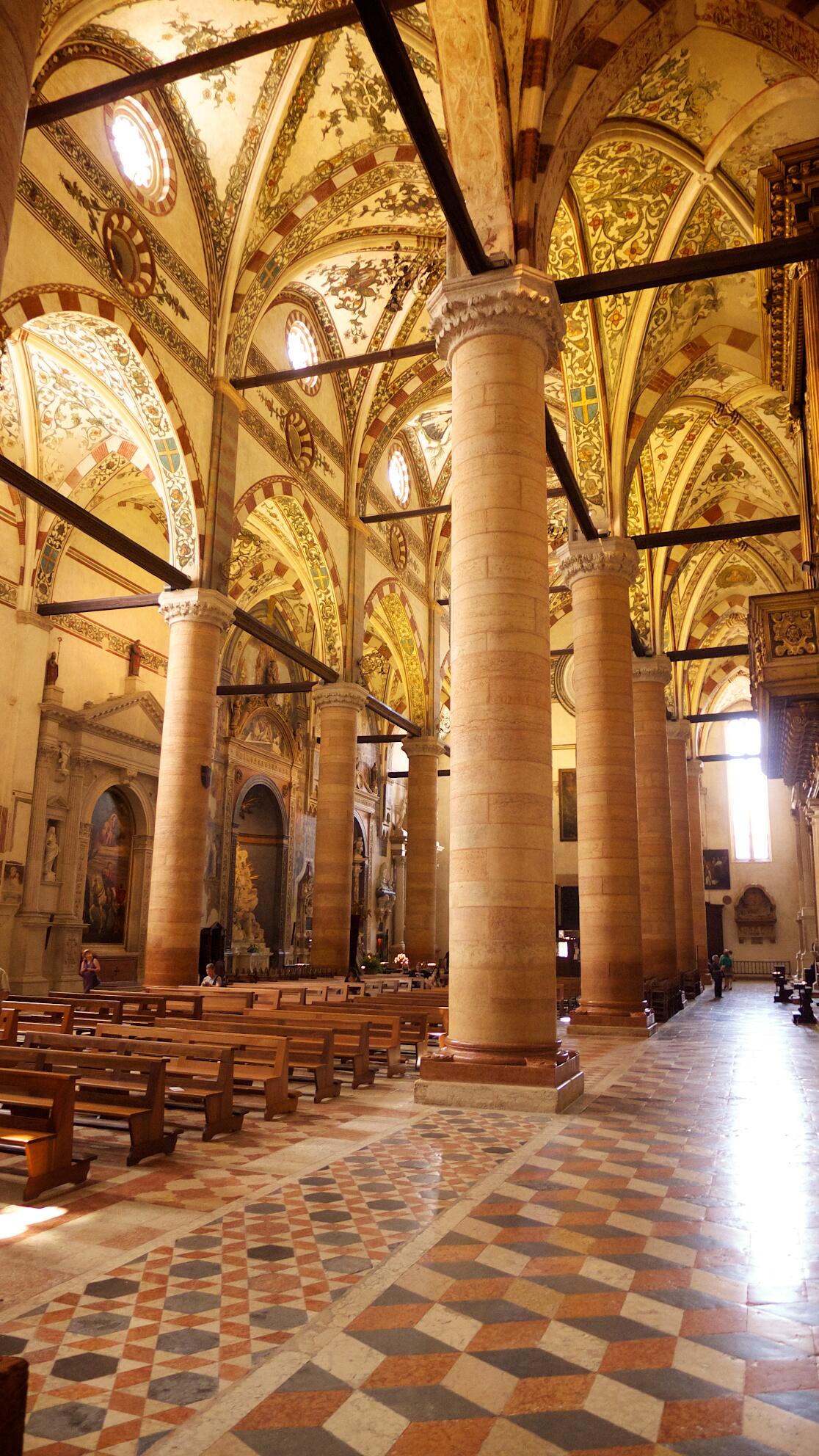 Bild ohne Beschreibung Bild ohne Beschreibung