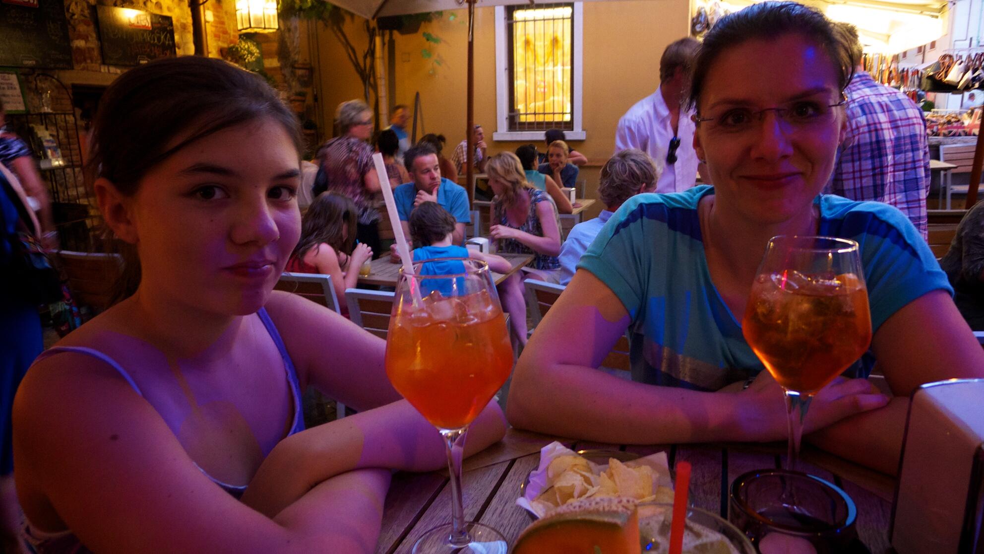 Bild ohne Beschreibung Bild ohne Beschreibung