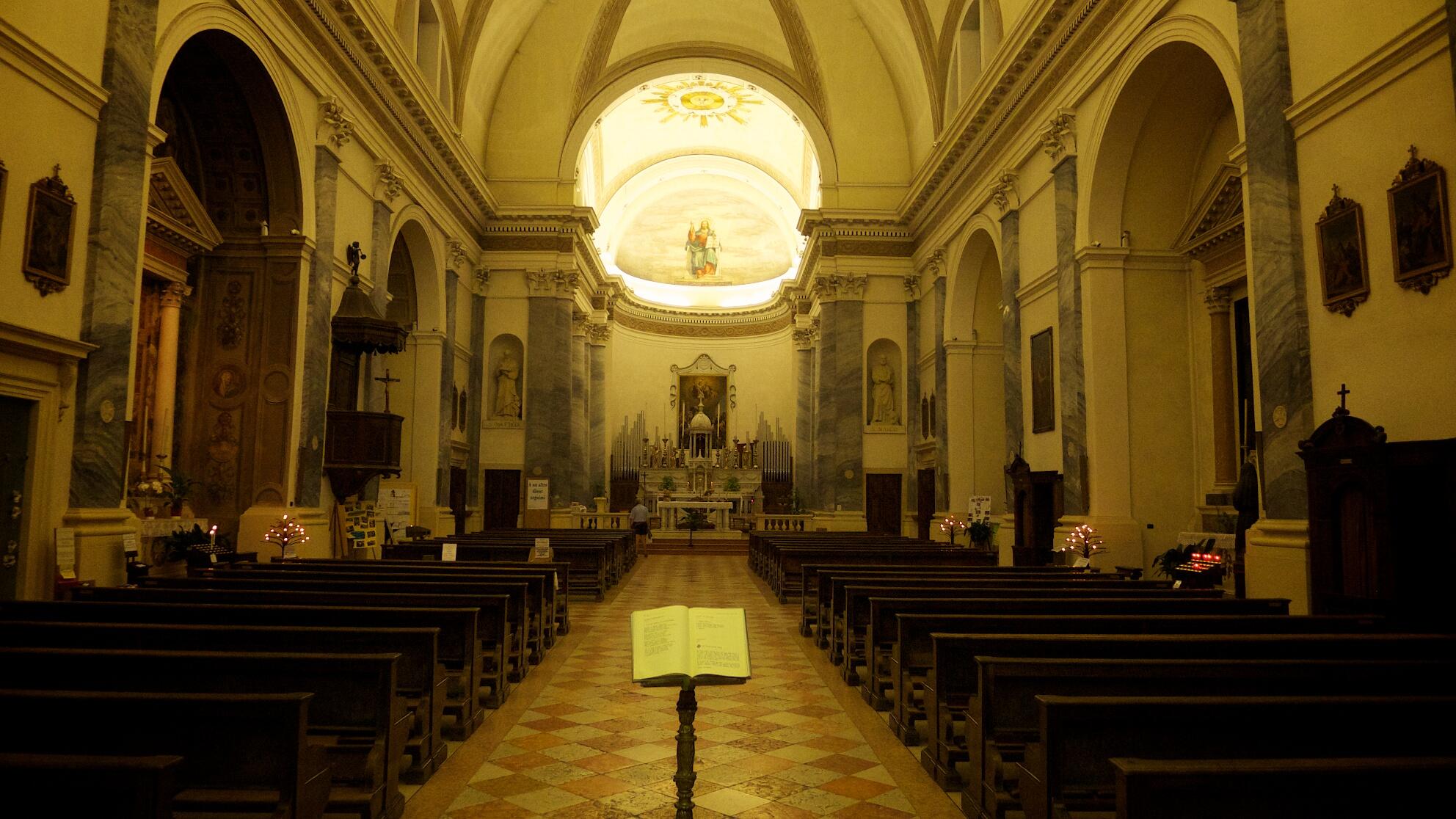 Bild ohne Beschreibung Bild ohne Beschreibung