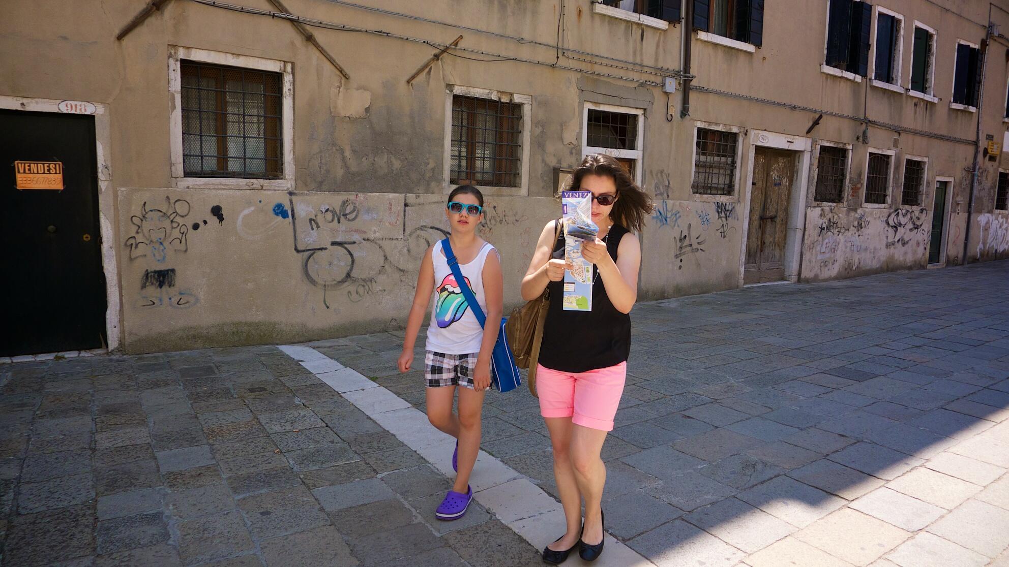 Bild ohne Beschreibung Bild ohne Beschreibung