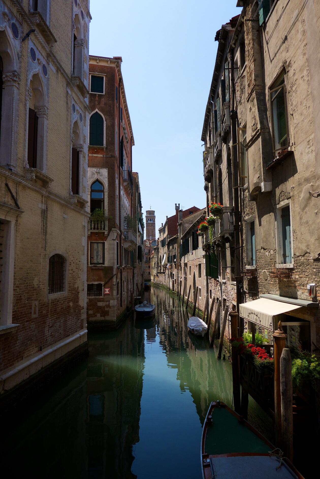 Bild ohne Beschreibung Bild ohne Beschreibung