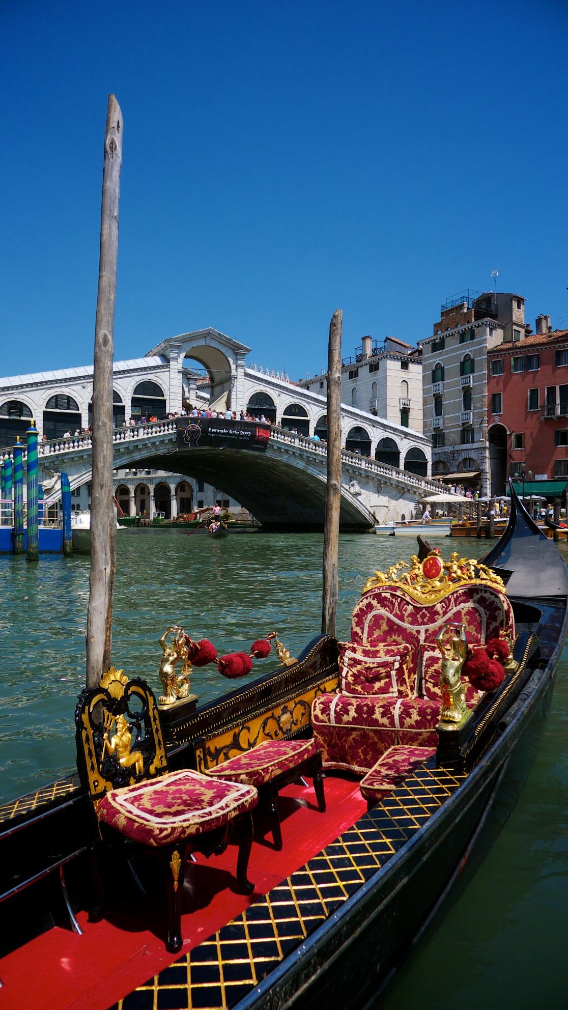 Bild ohne Beschreibung Bild ohne Beschreibung