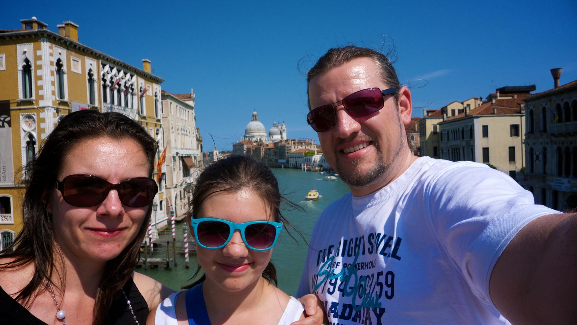 Bild ohne Beschreibung Bild ohne Beschreibung