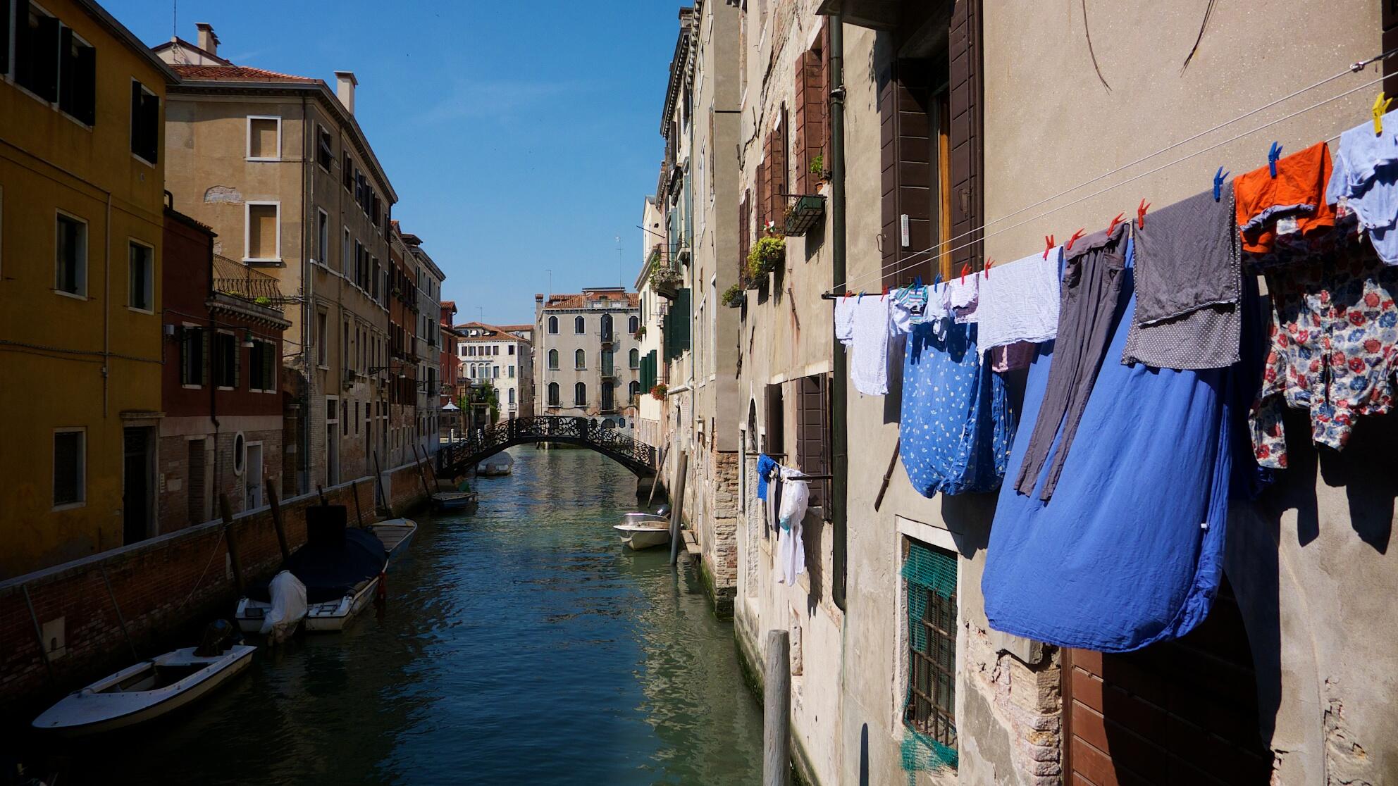 Bild ohne Beschreibung Bild ohne Beschreibung