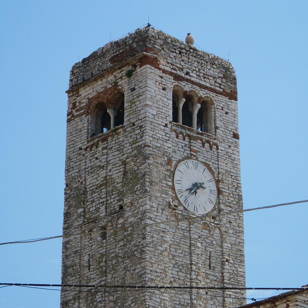 Bild ohne Beschreibung Bild ohne Beschreibung