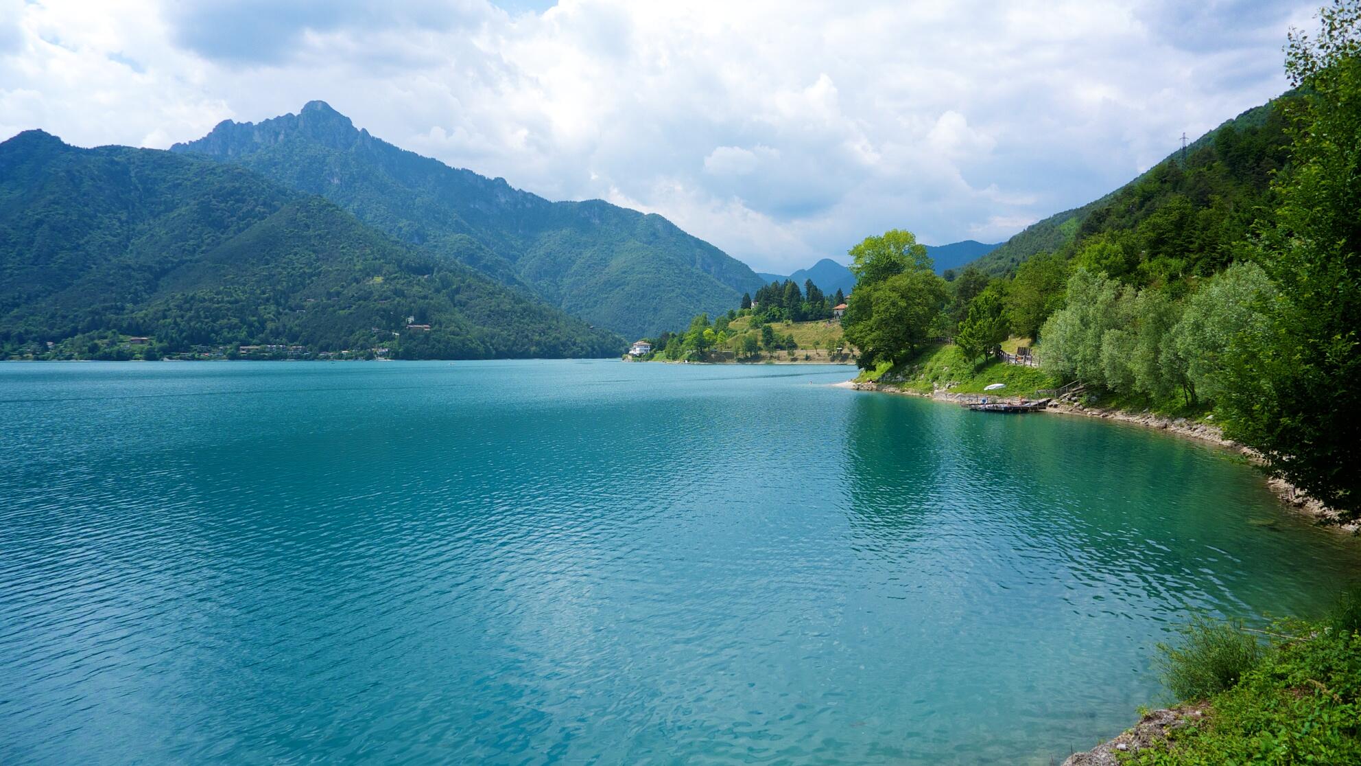 Bild ohne Beschreibung Bild ohne Beschreibung